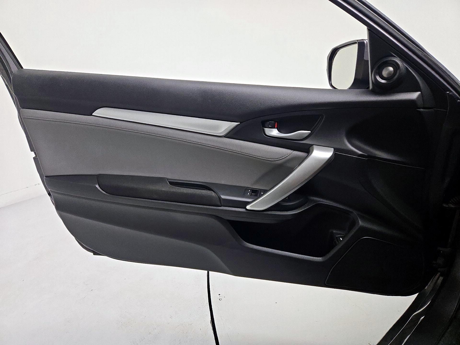 Thumbnail: 2017 Honda Civic - 10