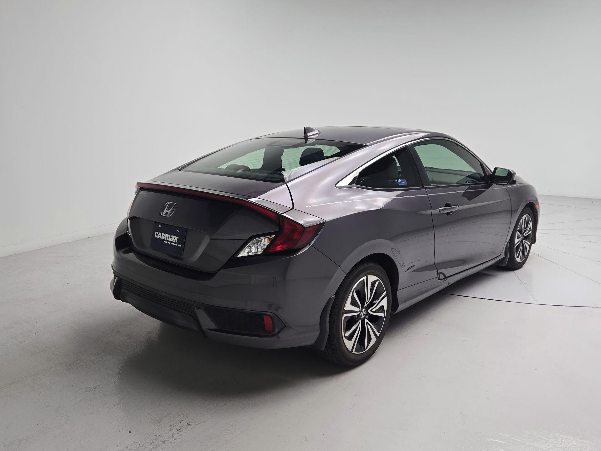 Thumbnail: 2017 Honda Civic - 5