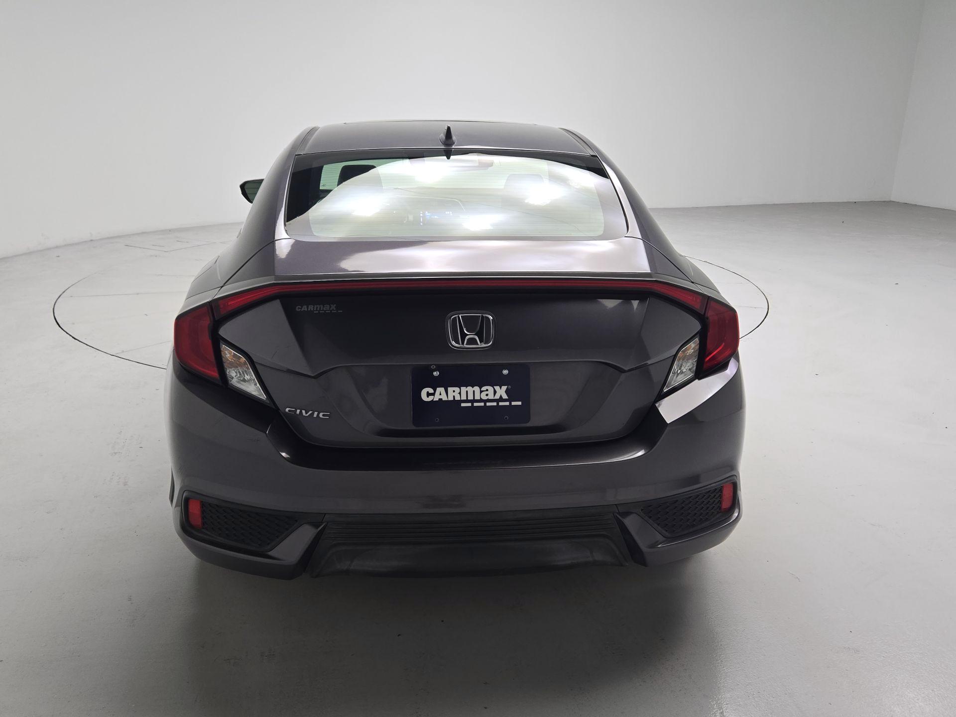 Thumbnail: 2017 Honda Civic - 6