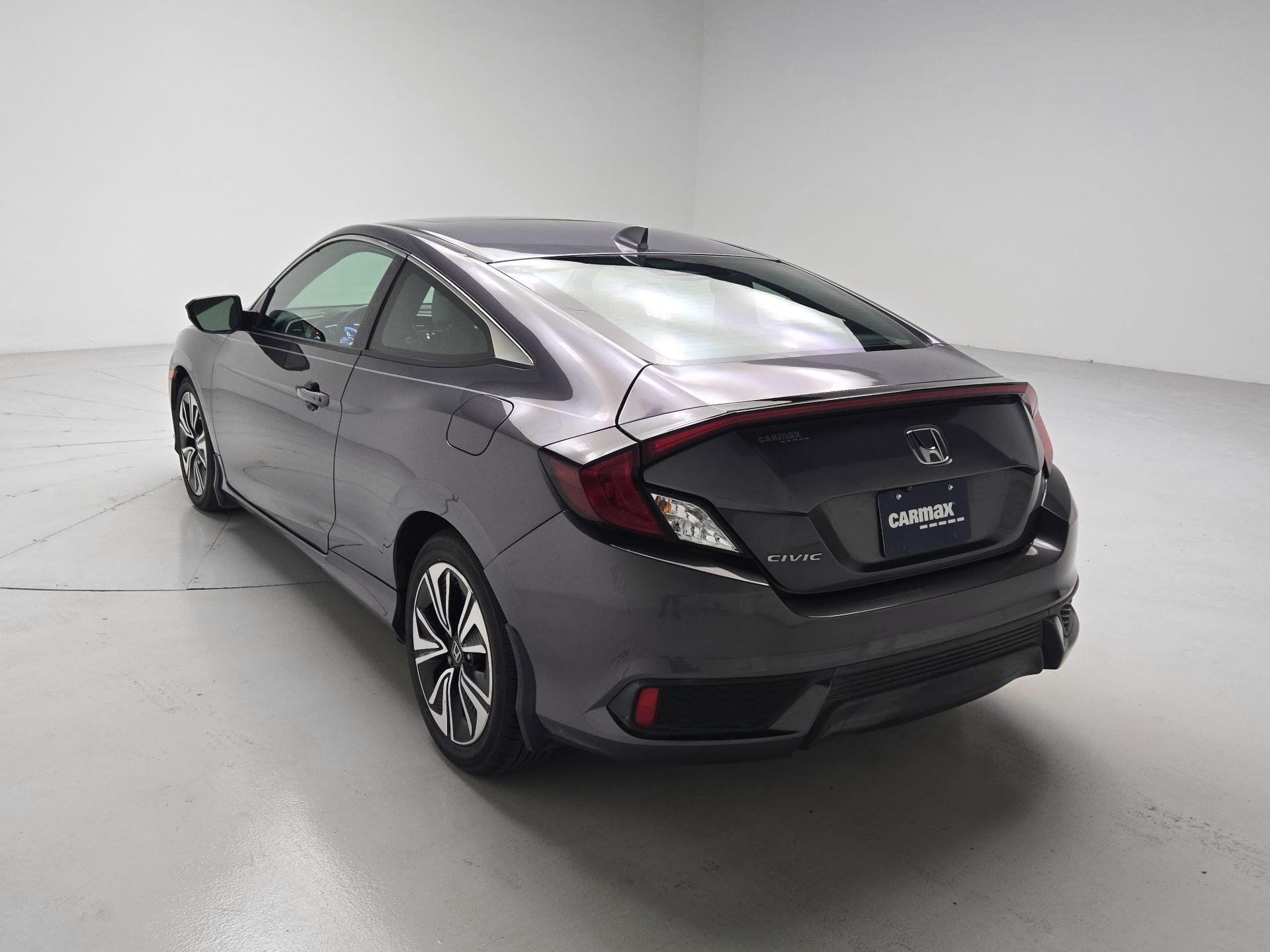 Thumbnail: 2017 Honda Civic - 7