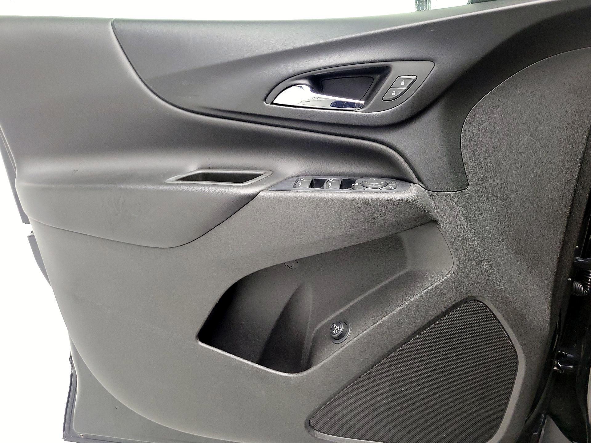 Thumbnail: 2019 Chevrolet Equinox - 12