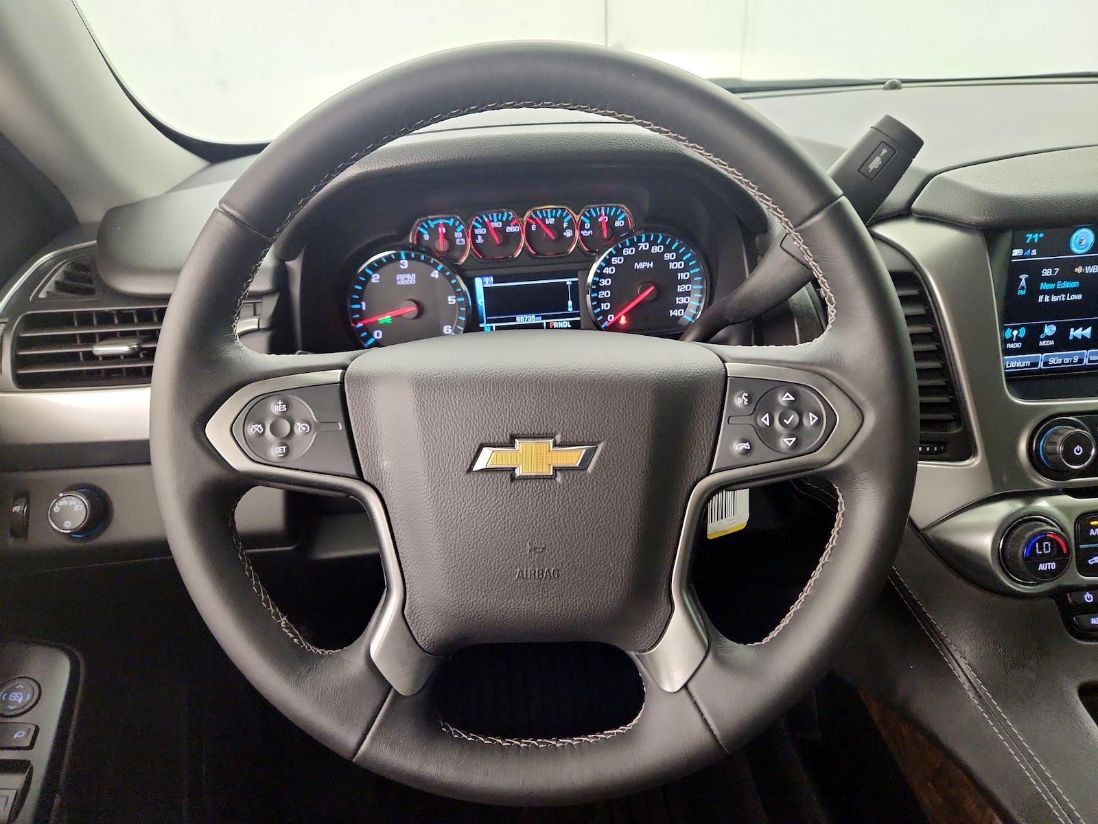 2020 Chevrolet Tahoe LS - Photo 9