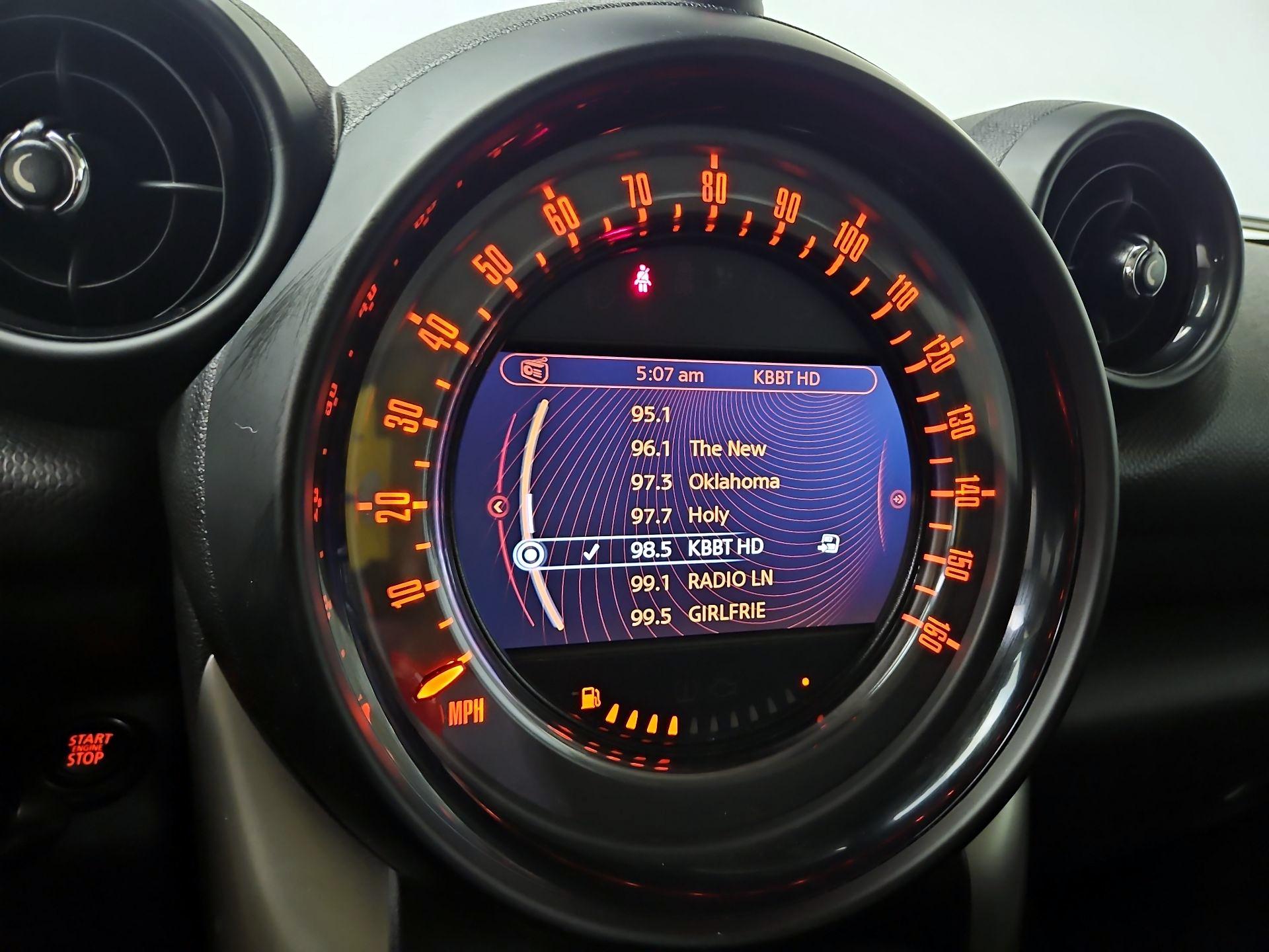 Thumbnail: 2016 MINI Cooper Countryman - 13