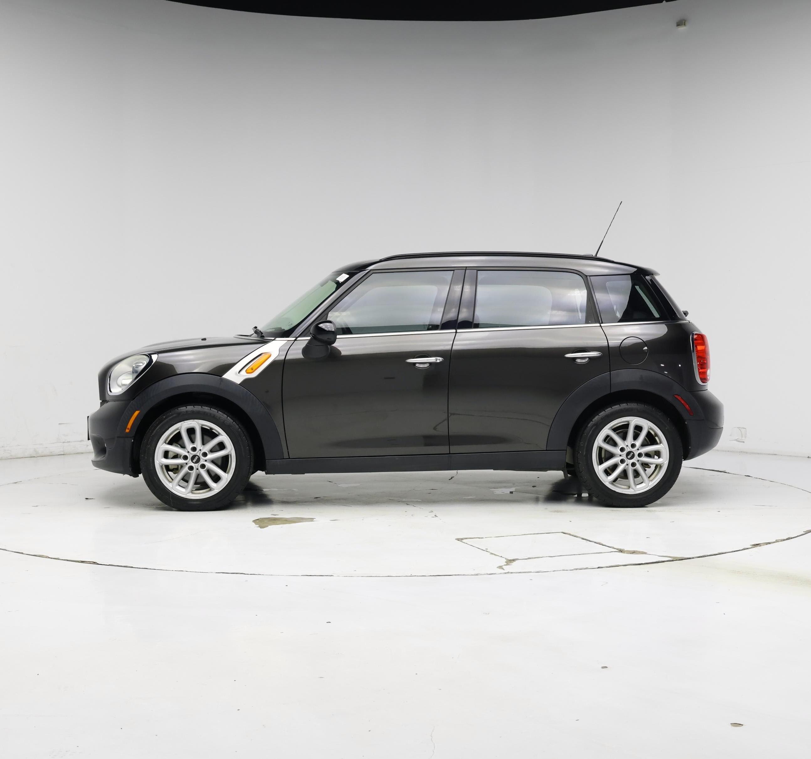 Thumbnail: 2016 MINI Cooper Countryman - 3
