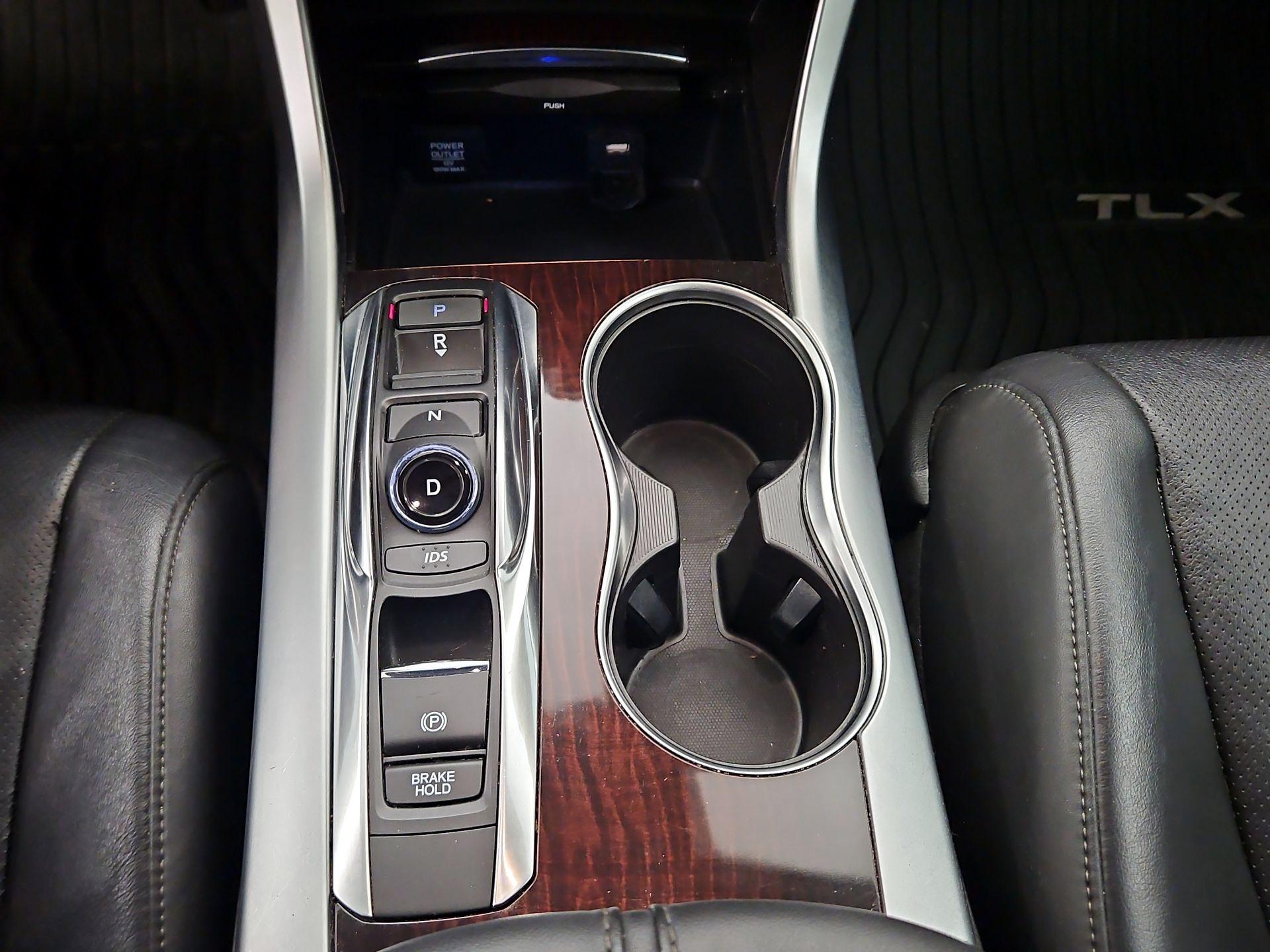 Thumbnail: 2015 Acura TLX - 18