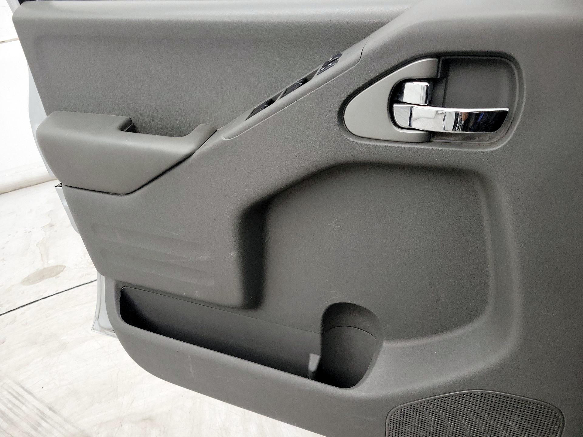 Thumbnail: 2019 Nissan Frontier - 12