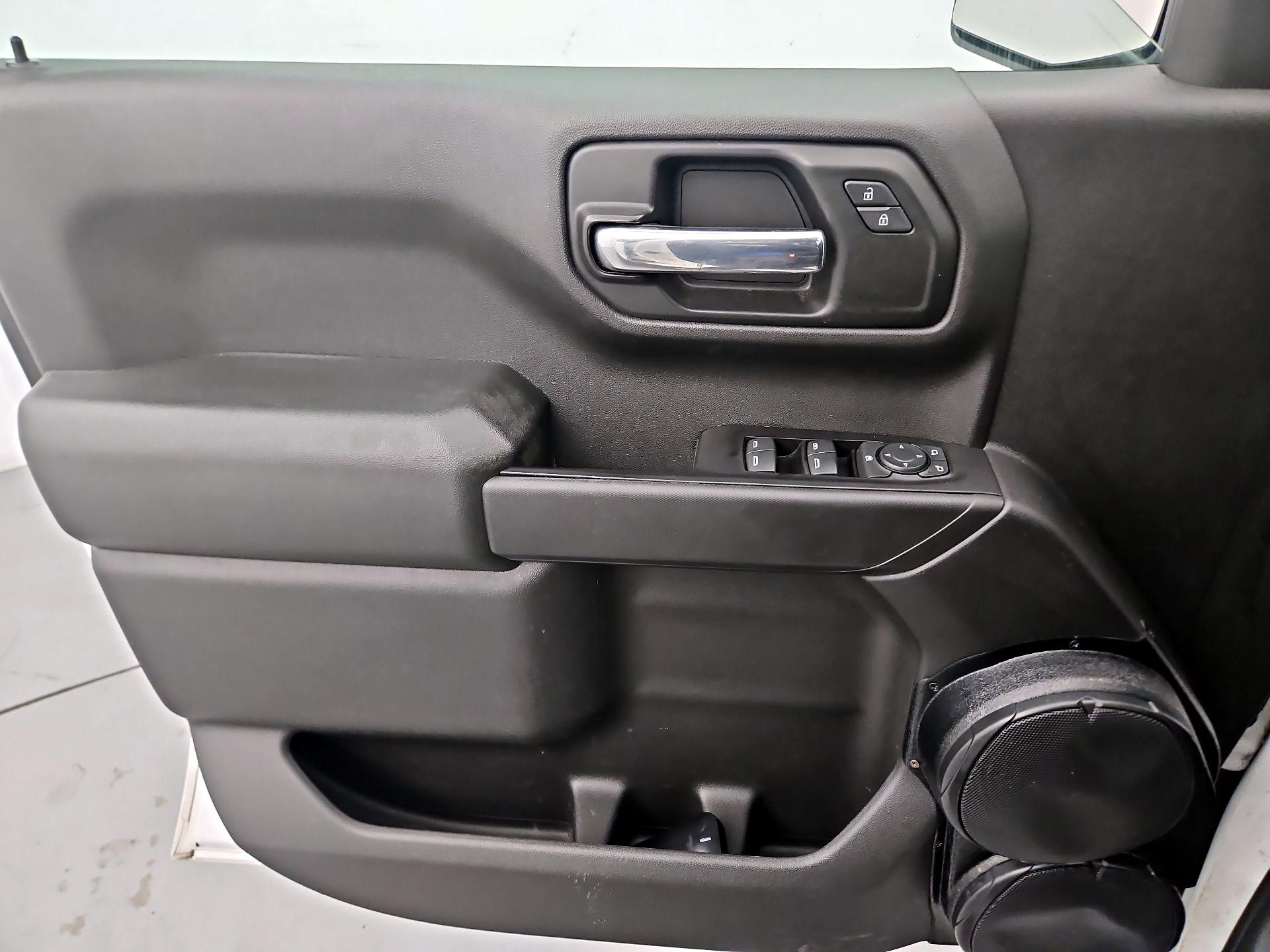 Thumbnail: 2020 Chevrolet Silverado 1500 - 10