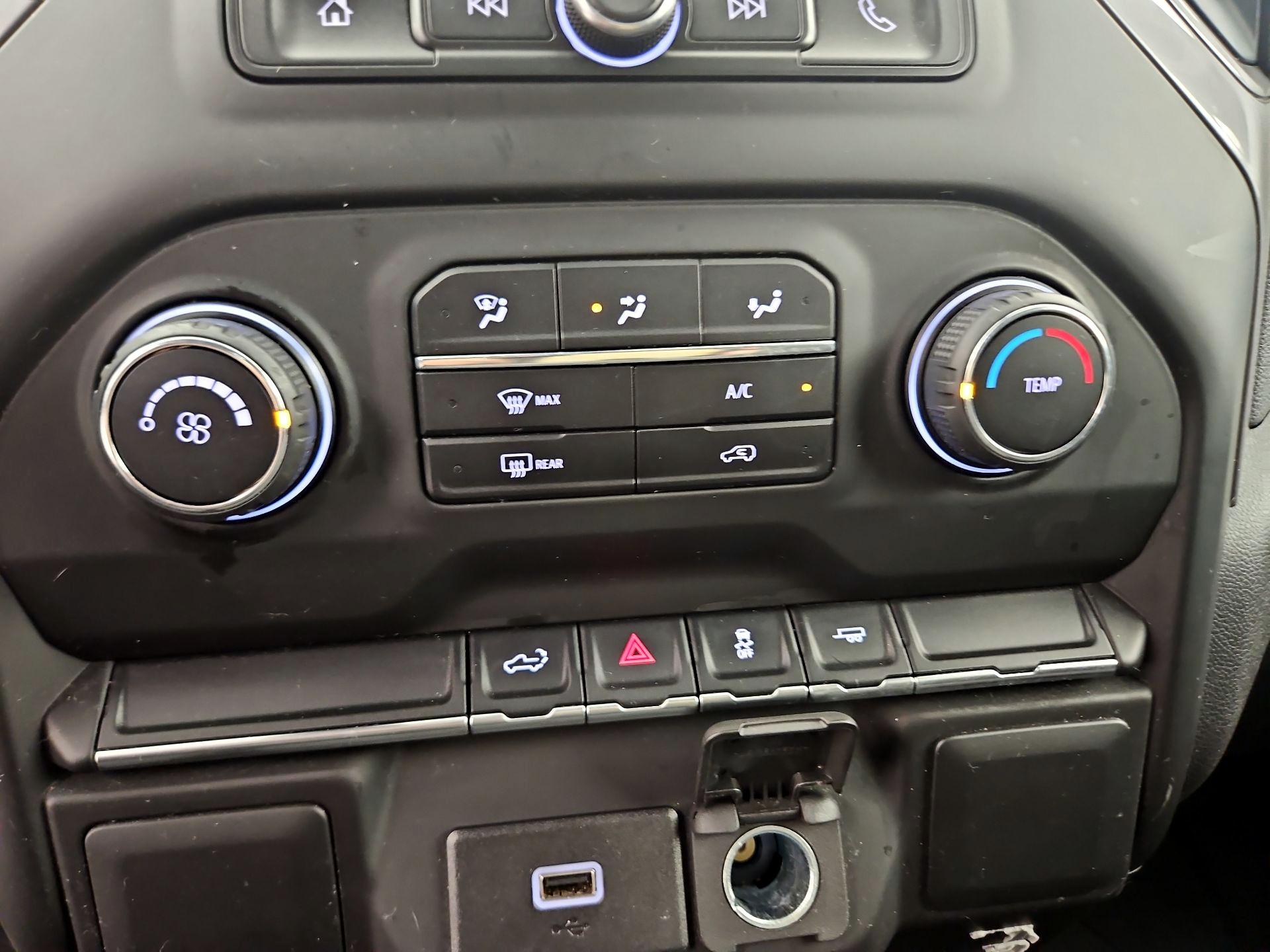 Thumbnail: 2020 Chevrolet Silverado 1500 - 14