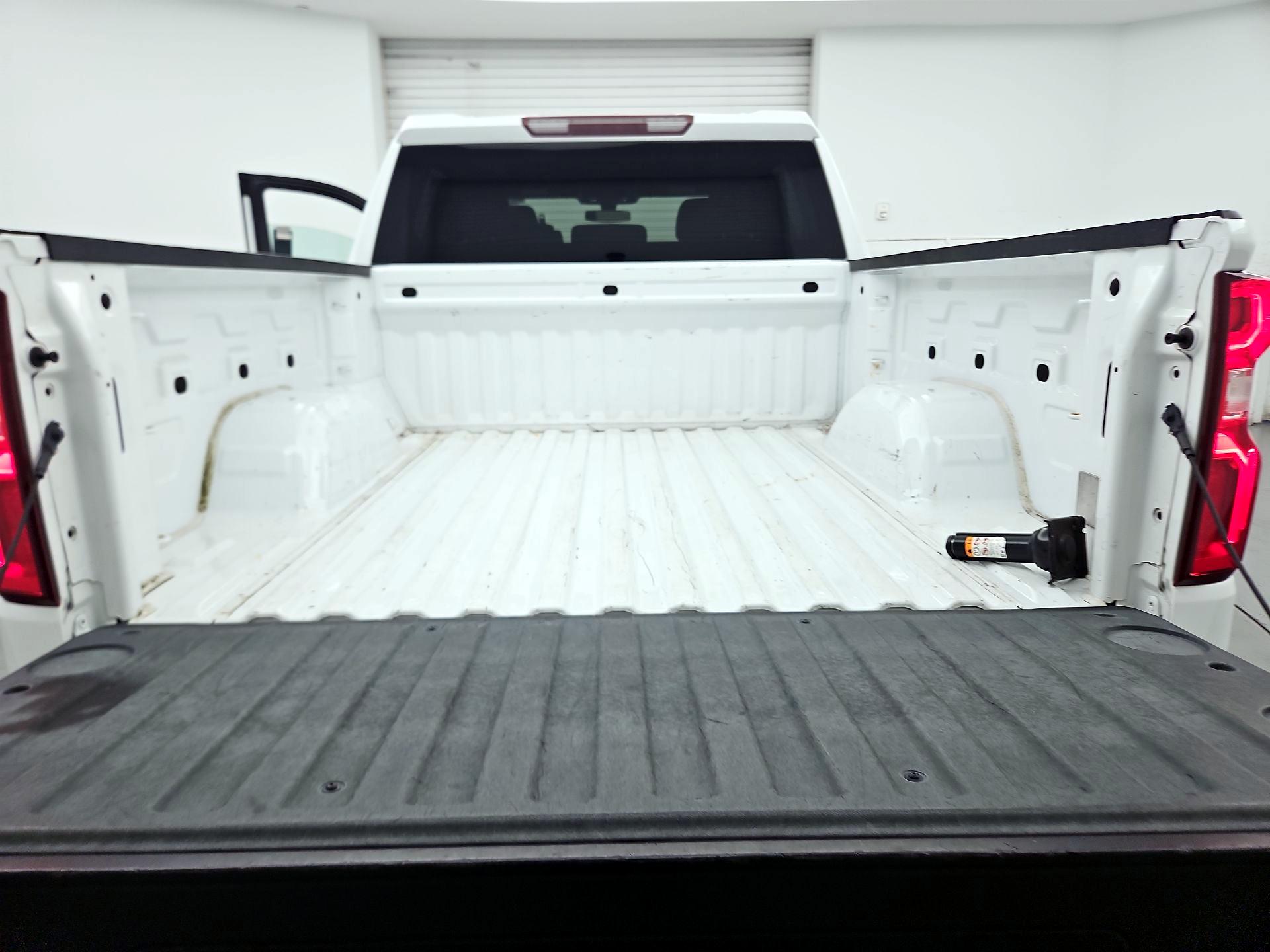 Thumbnail: 2020 Chevrolet Silverado 1500 - 18