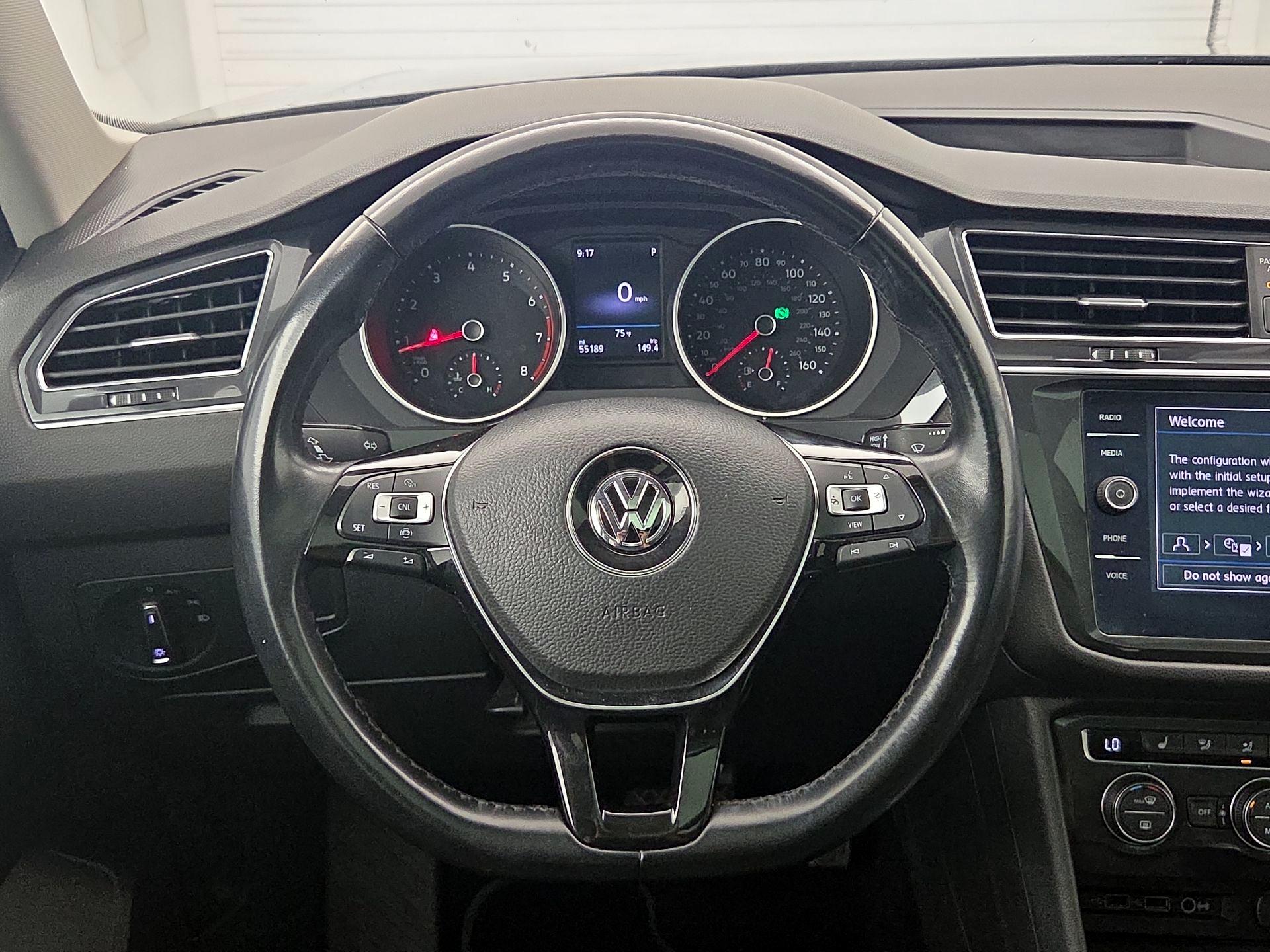 Thumbnail: 2019 Volkswagen Tiguan - 10