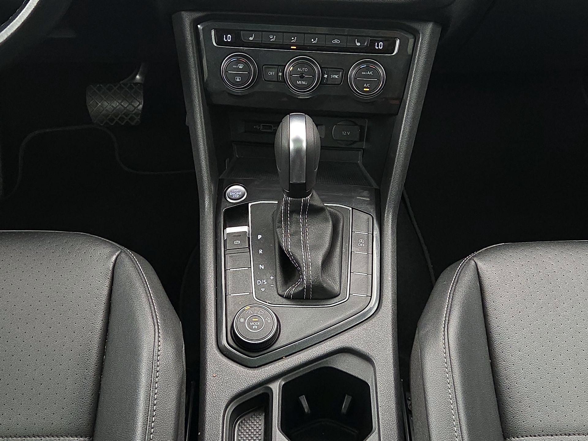 Thumbnail: 2019 Volkswagen Tiguan - 17