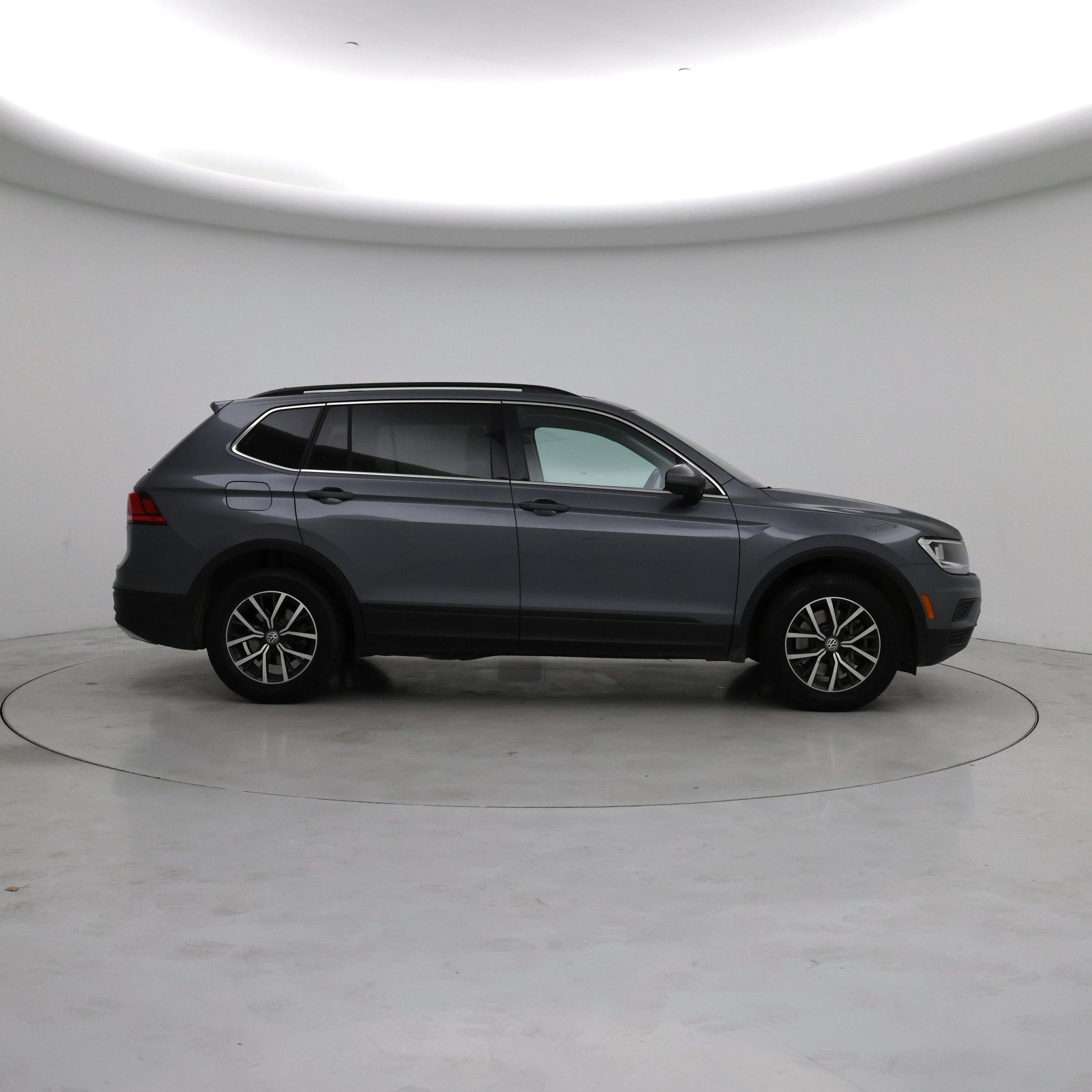 Thumbnail: 2019 Volkswagen Tiguan - 7