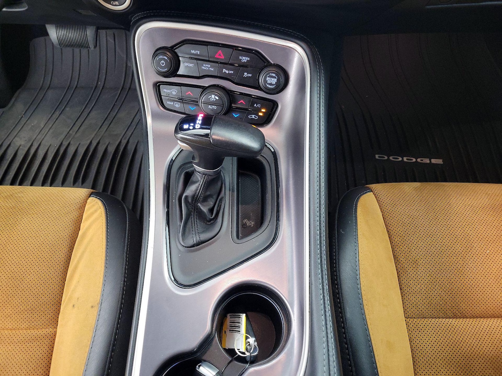 2021 Dodge Challenger R/T - Photo 18