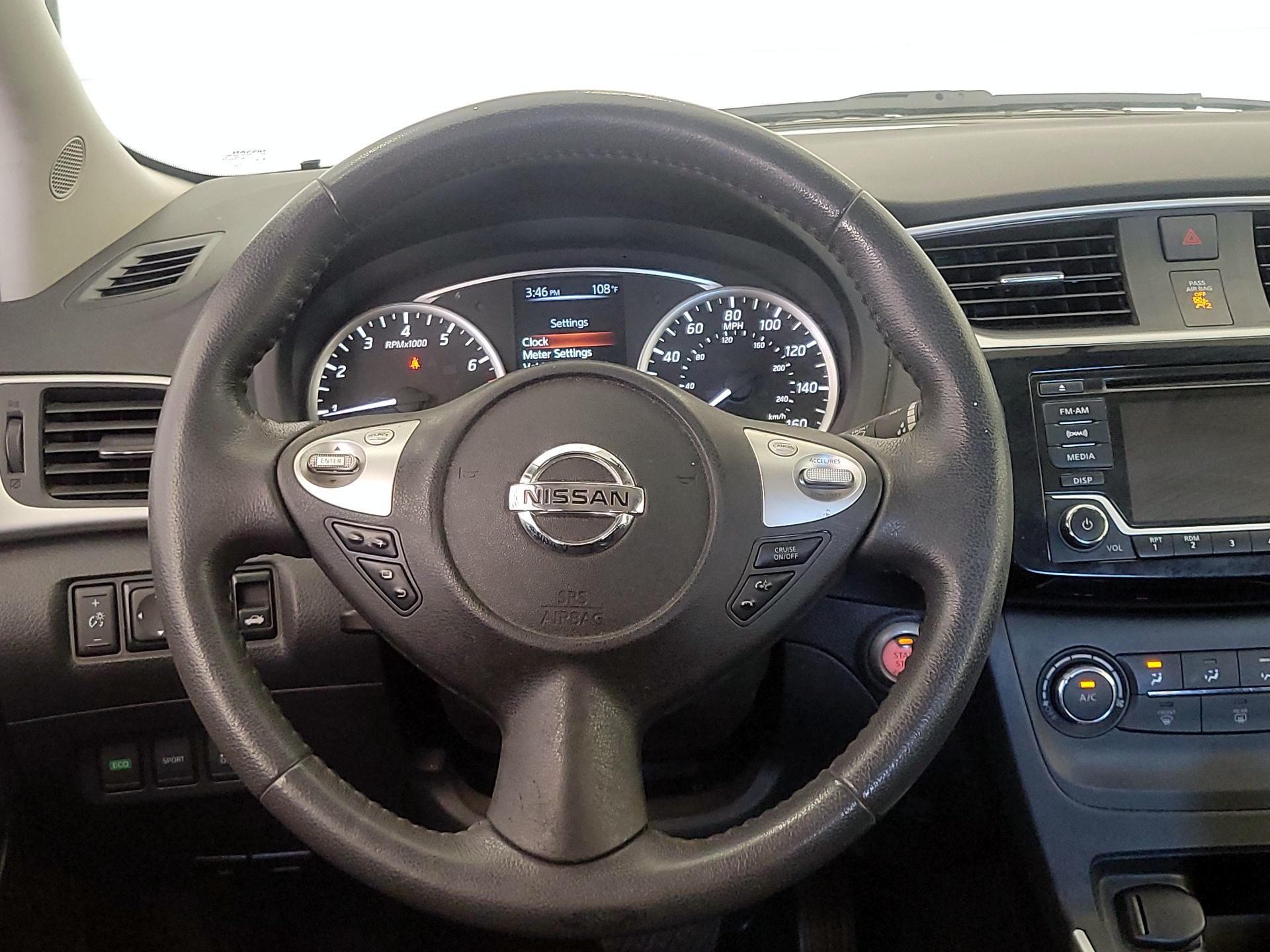 Thumbnail: 2017 Nissan Sentra - 10