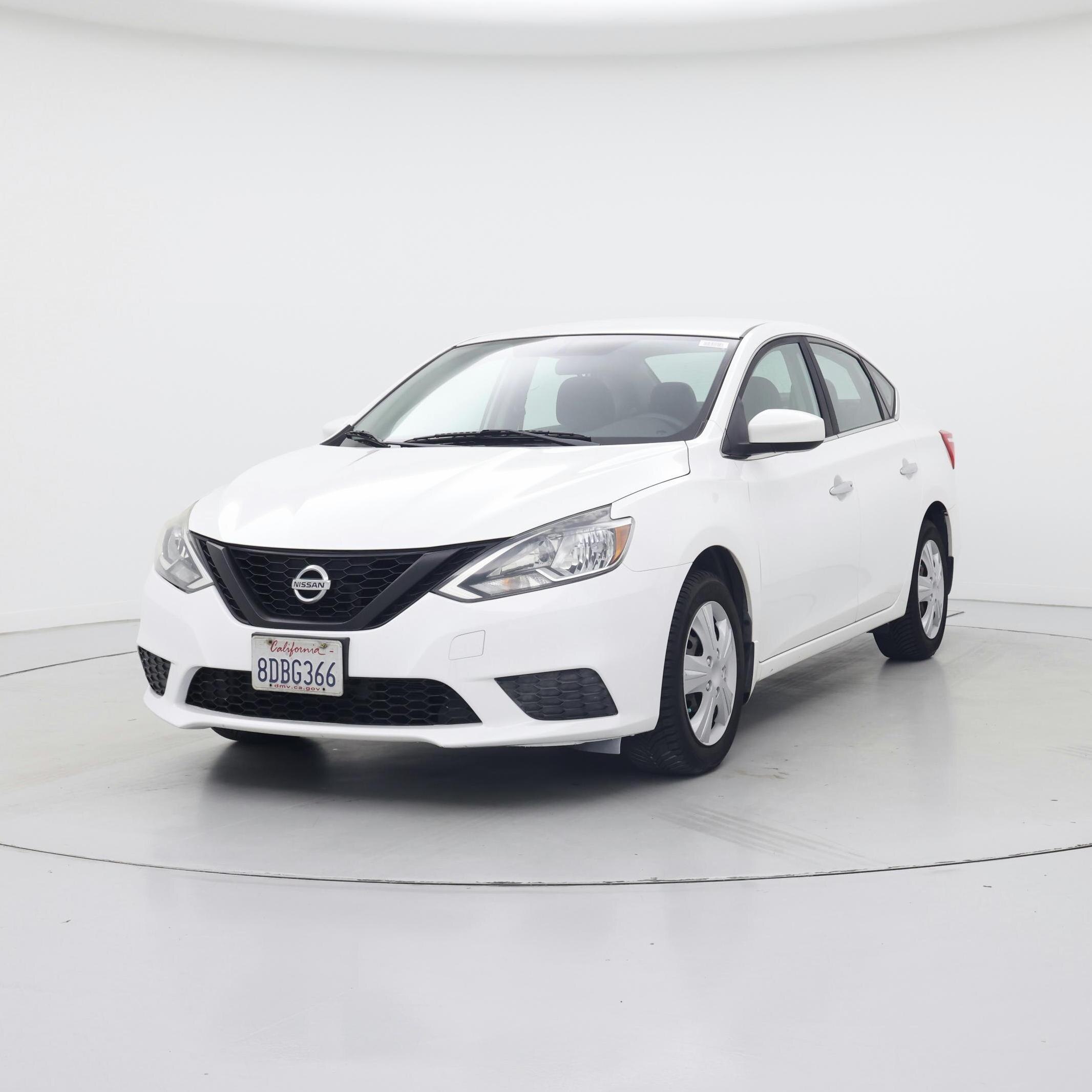 Thumbnail: 2017 Nissan Sentra - 4