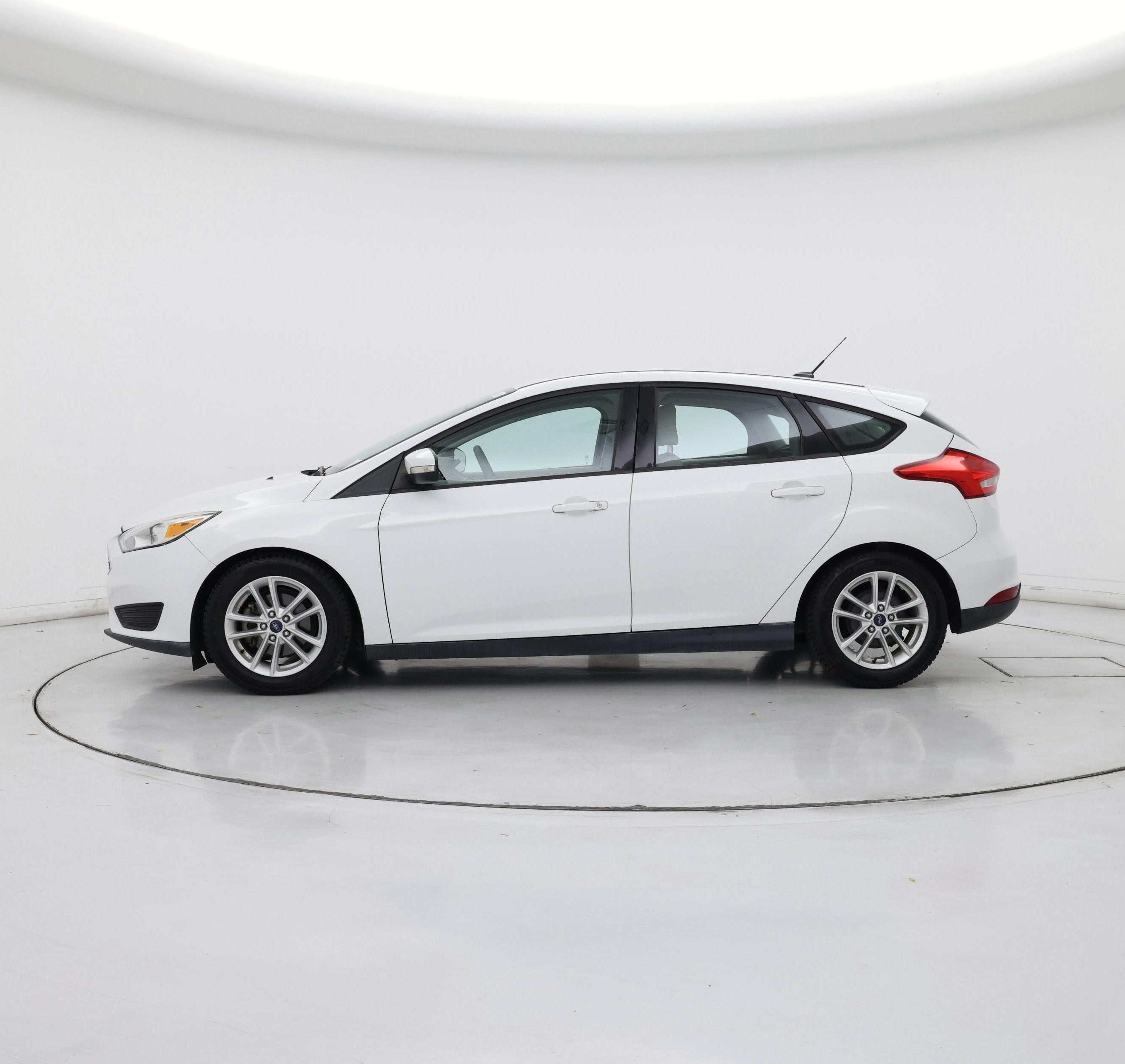 Thumbnail: 2016 Ford Focus - 3