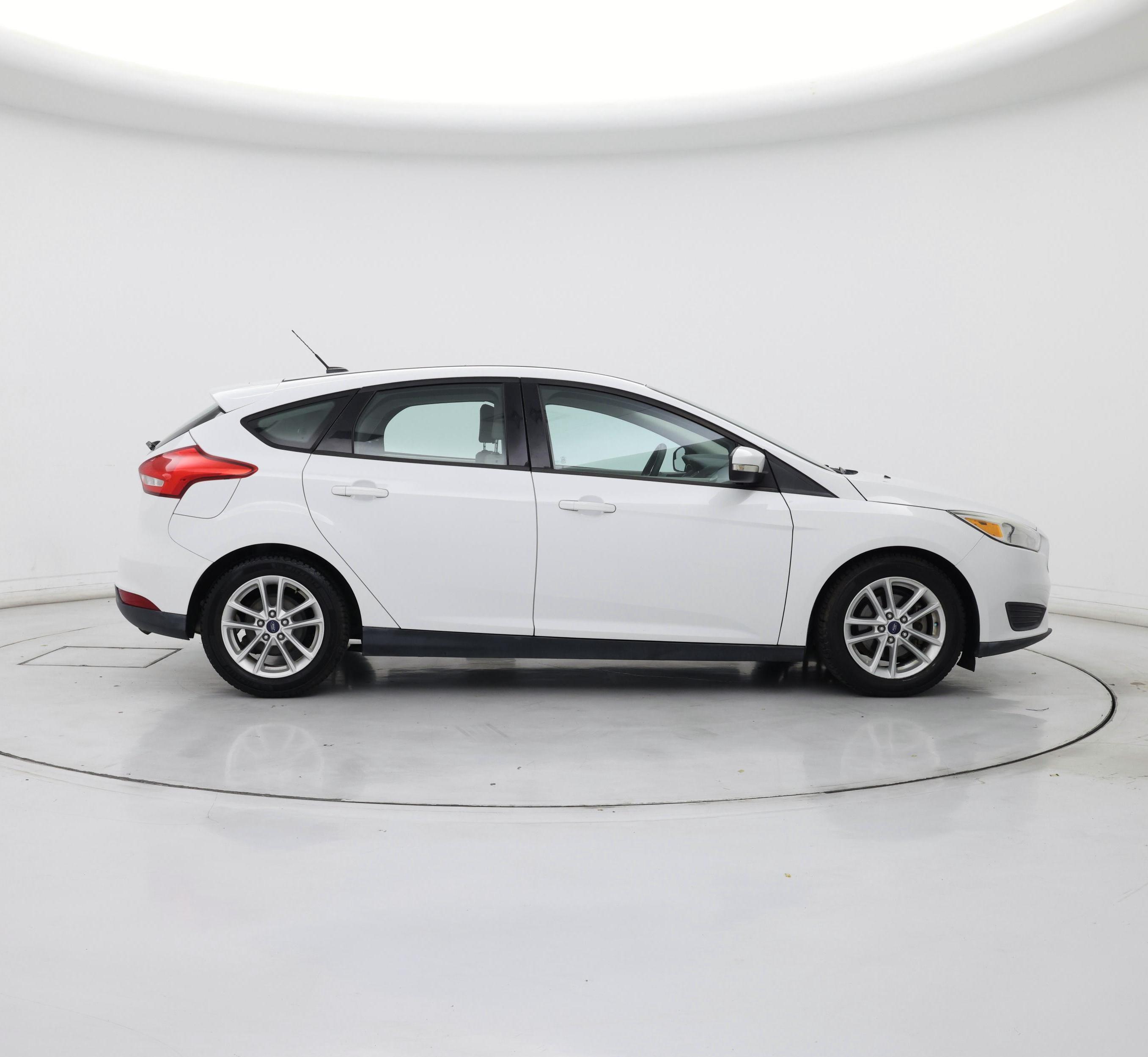 Thumbnail: 2016 Ford Focus - 7