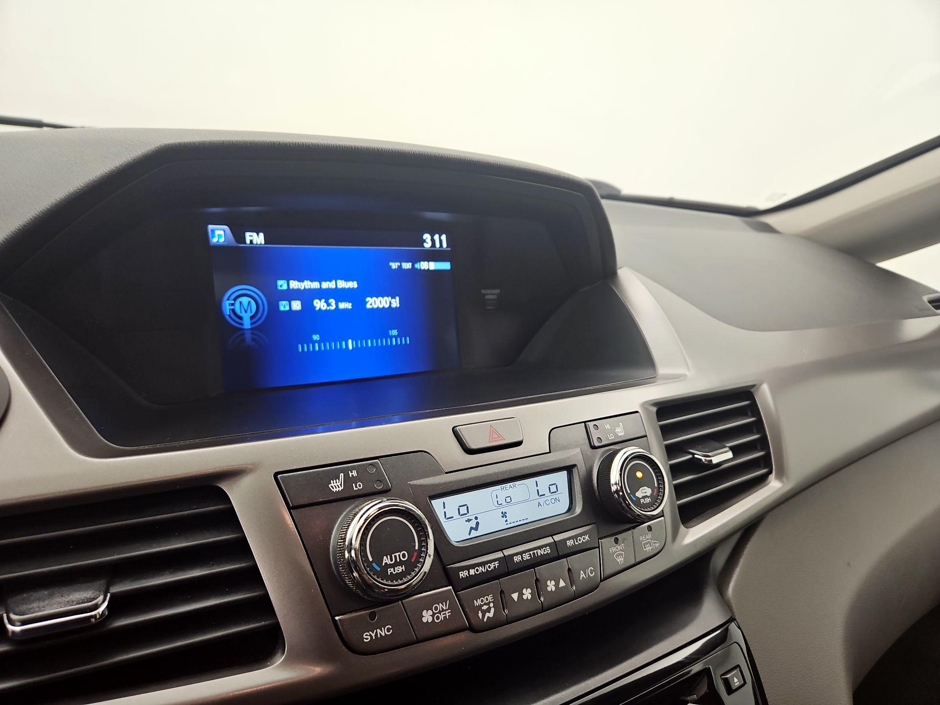 Thumbnail: 2016 Honda Odyssey - 15