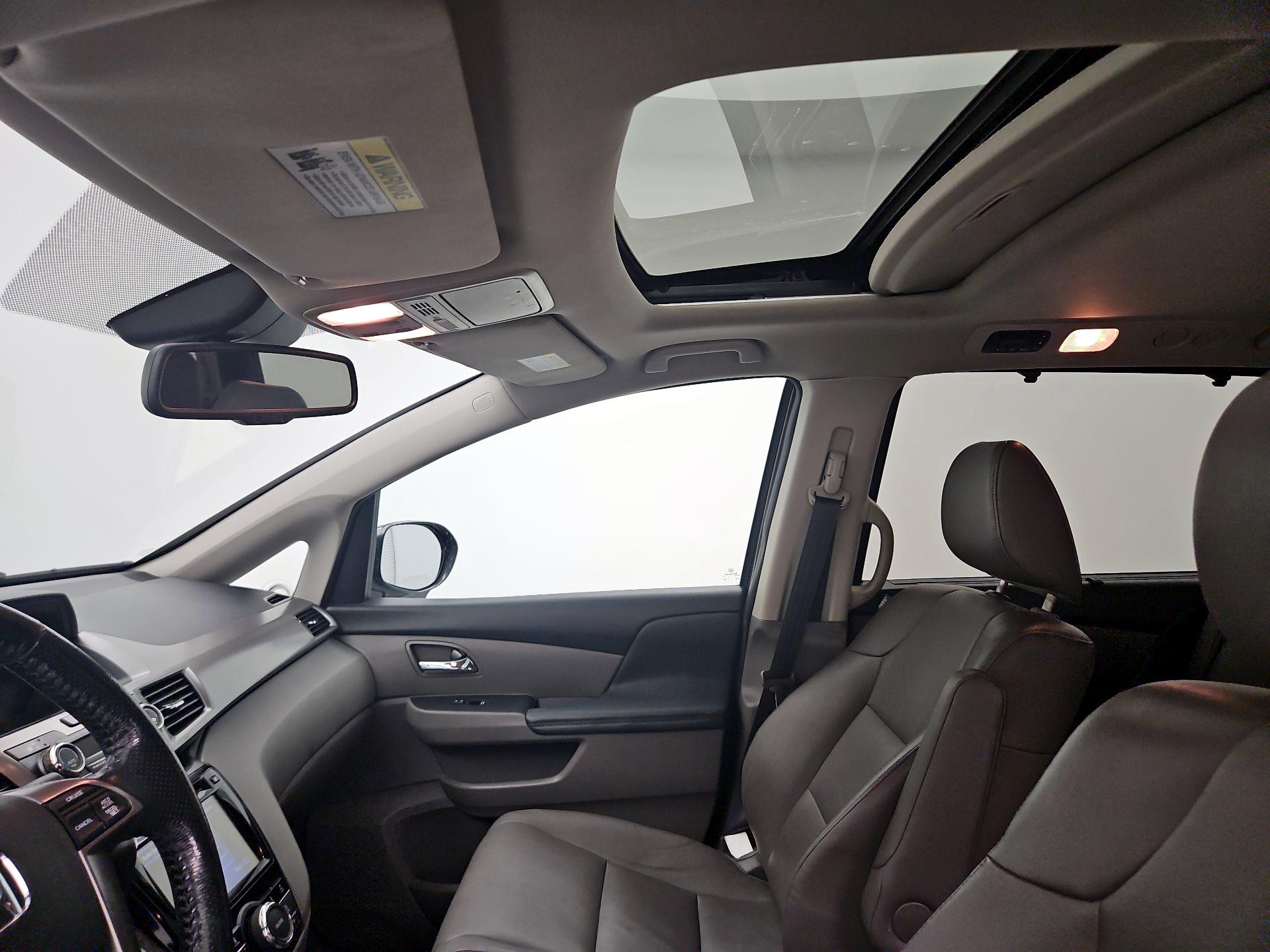 Thumbnail: 2016 Honda Odyssey - 19