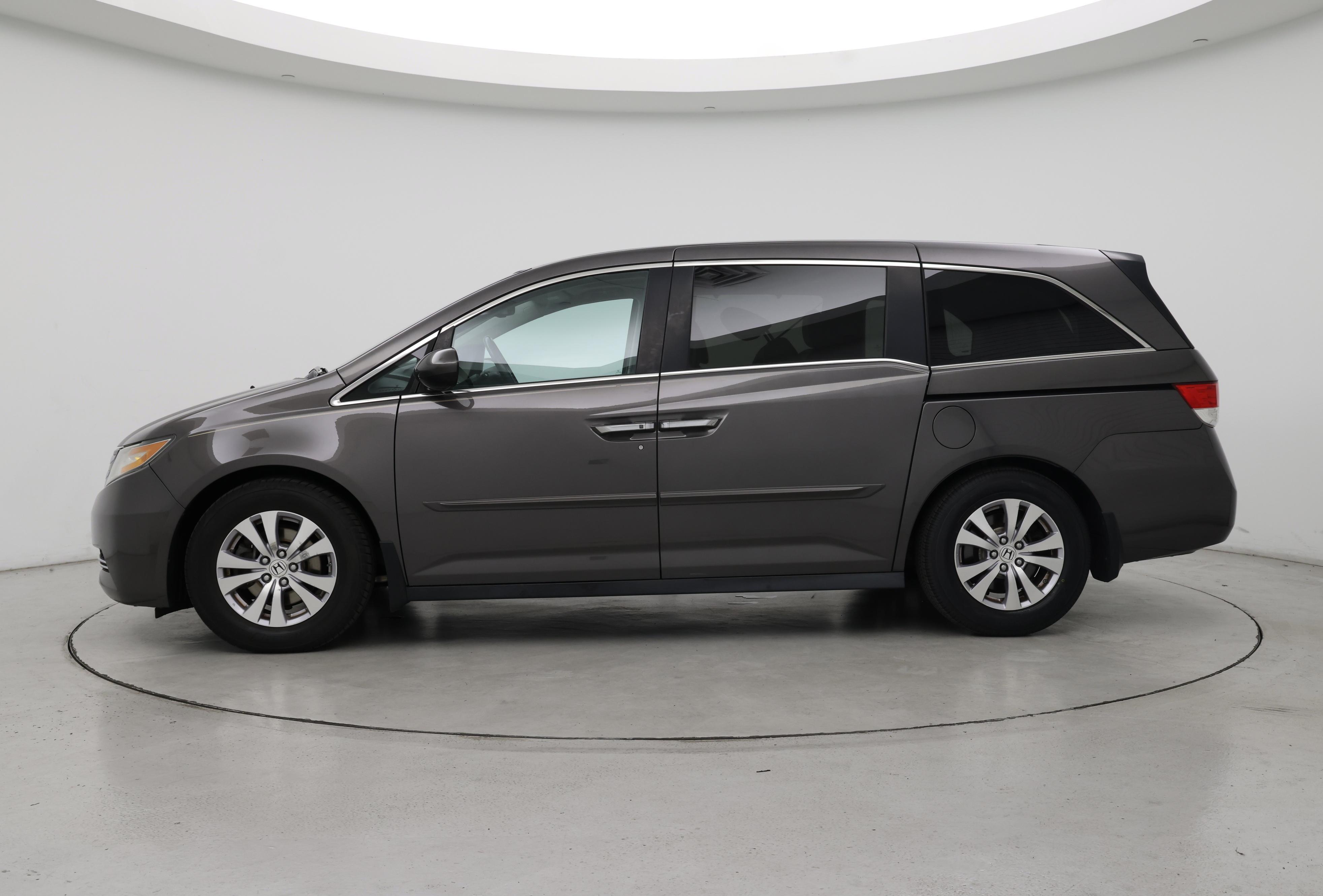 Thumbnail: 2016 Honda Odyssey - 3