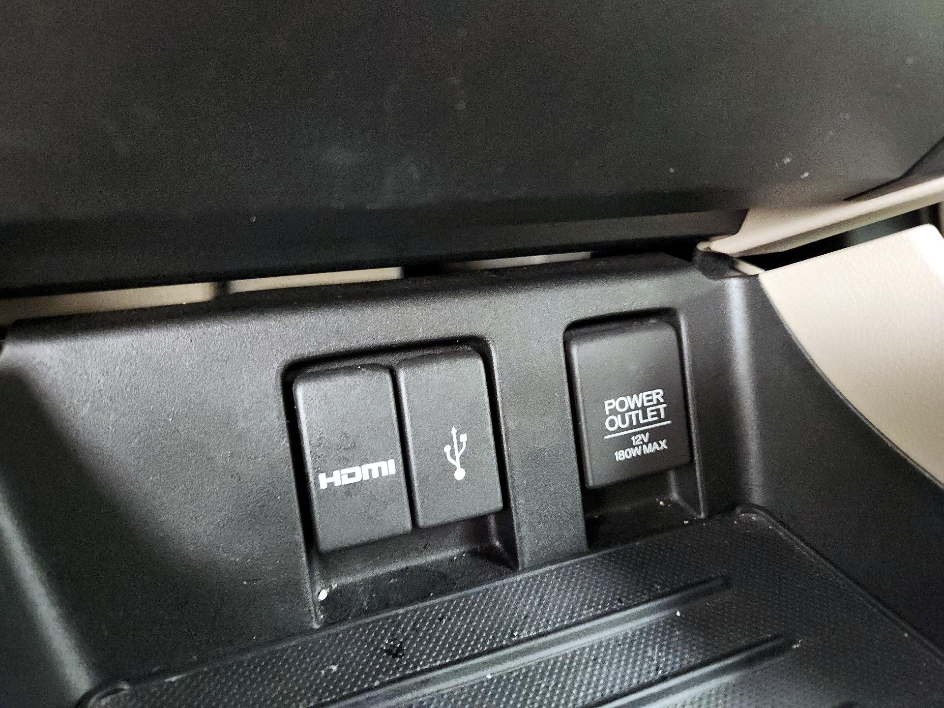 Thumbnail: 2014 Honda Civic - 18
