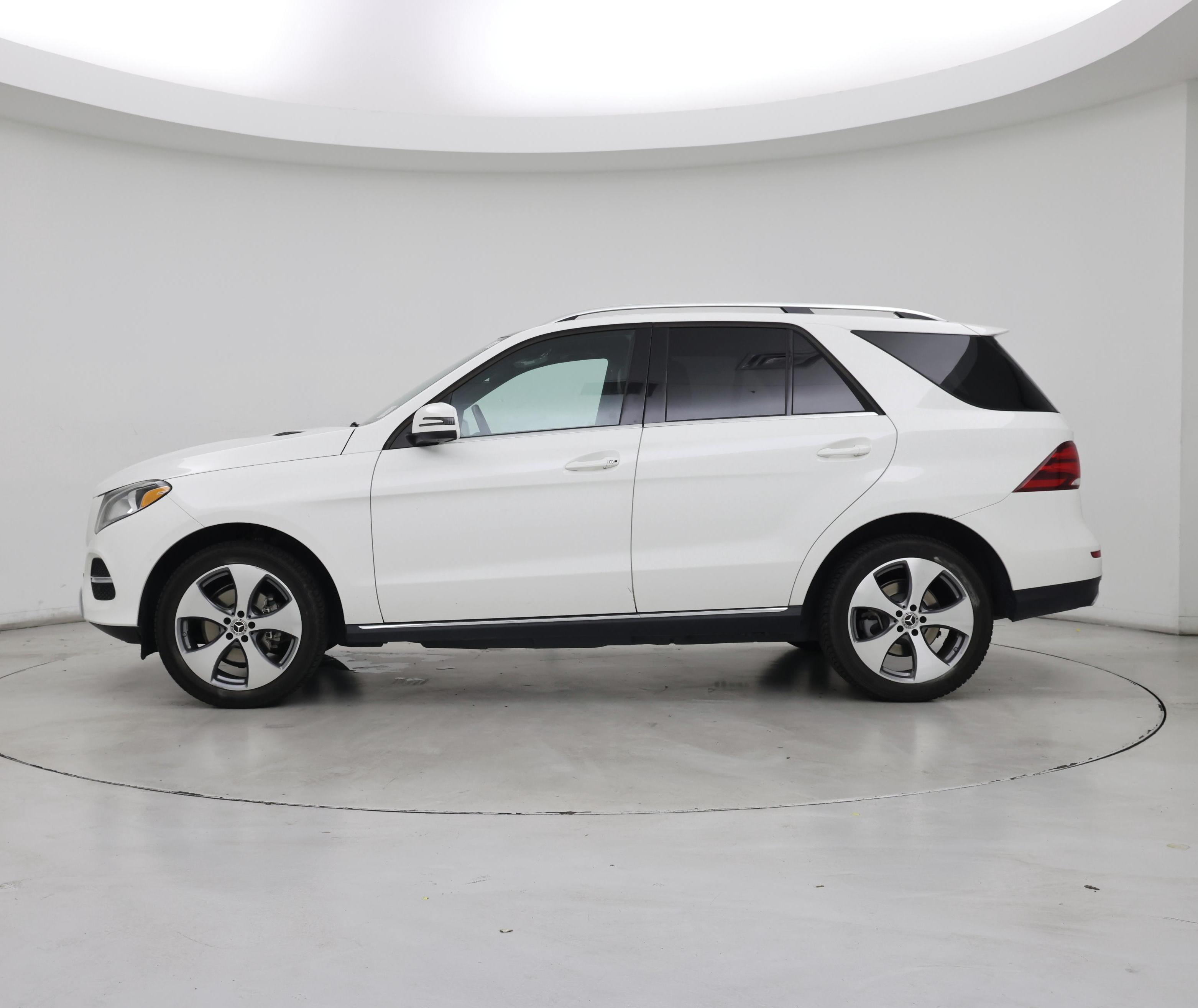 Thumbnail: 2018 Mercedes-Benz GLE - 3