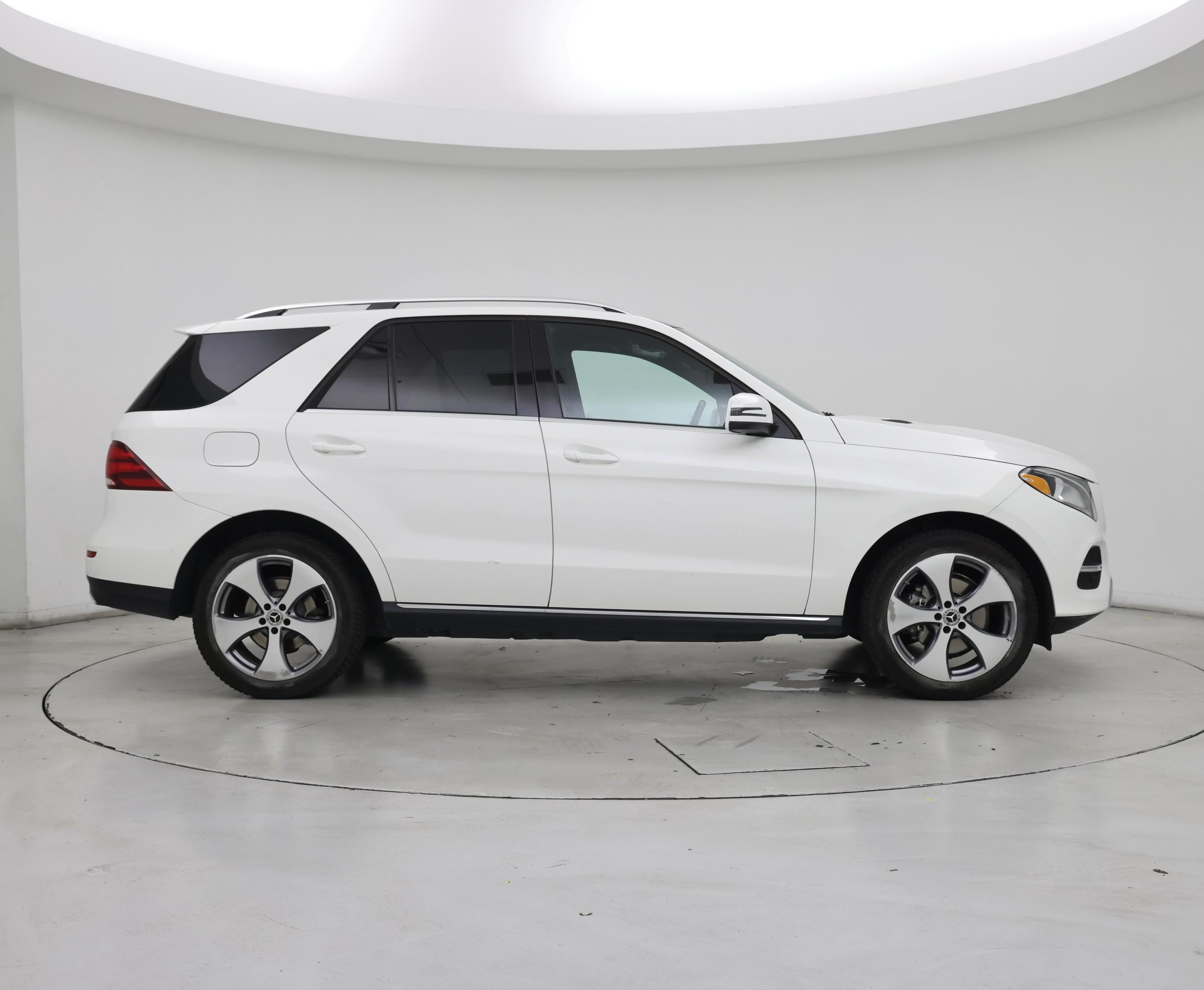 Thumbnail: 2018 Mercedes-Benz GLE - 7