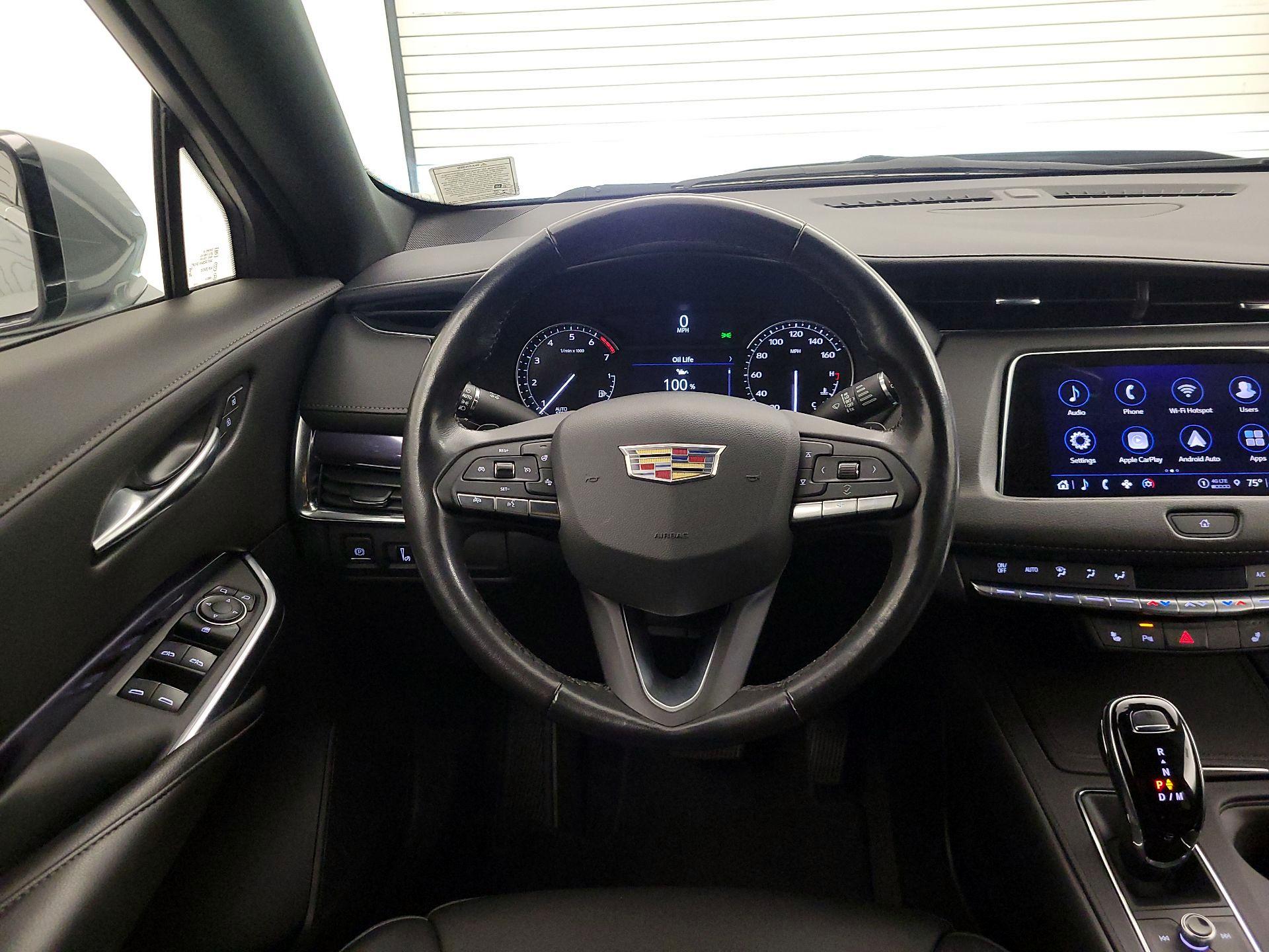 Thumbnail: 2023 Cadillac XT4 - 10