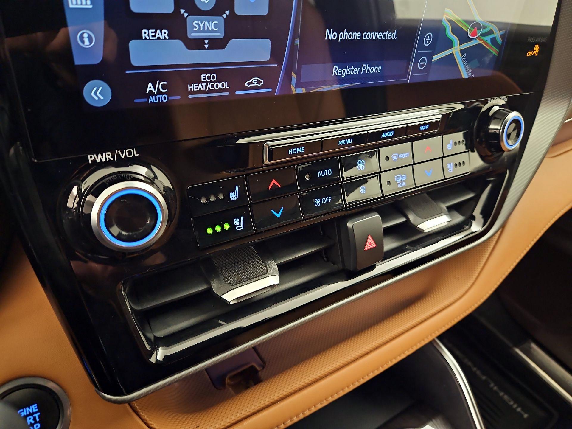 Thumbnail: 2020 Toyota Highlander - 17