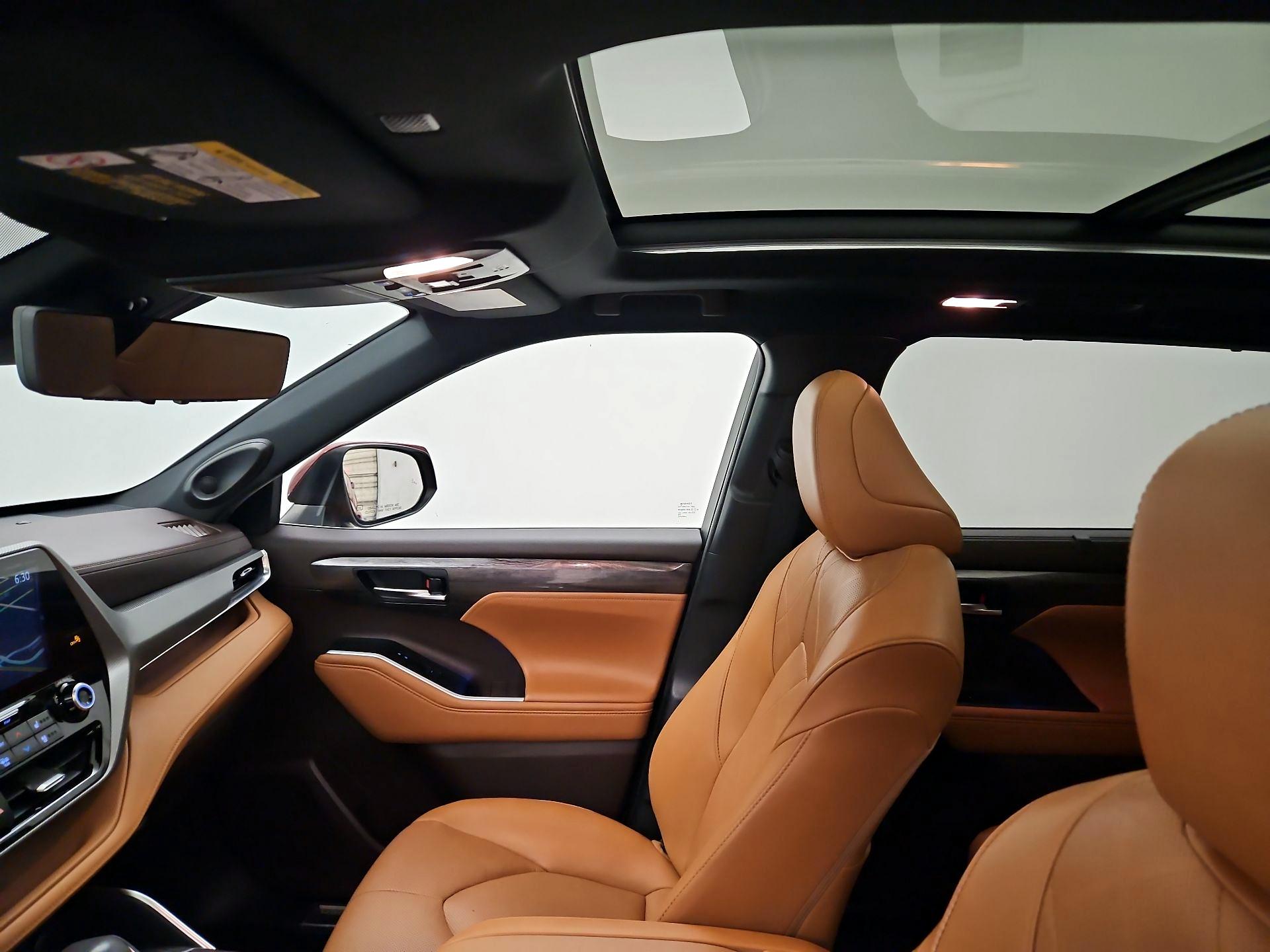 Thumbnail: 2020 Toyota Highlander - 20