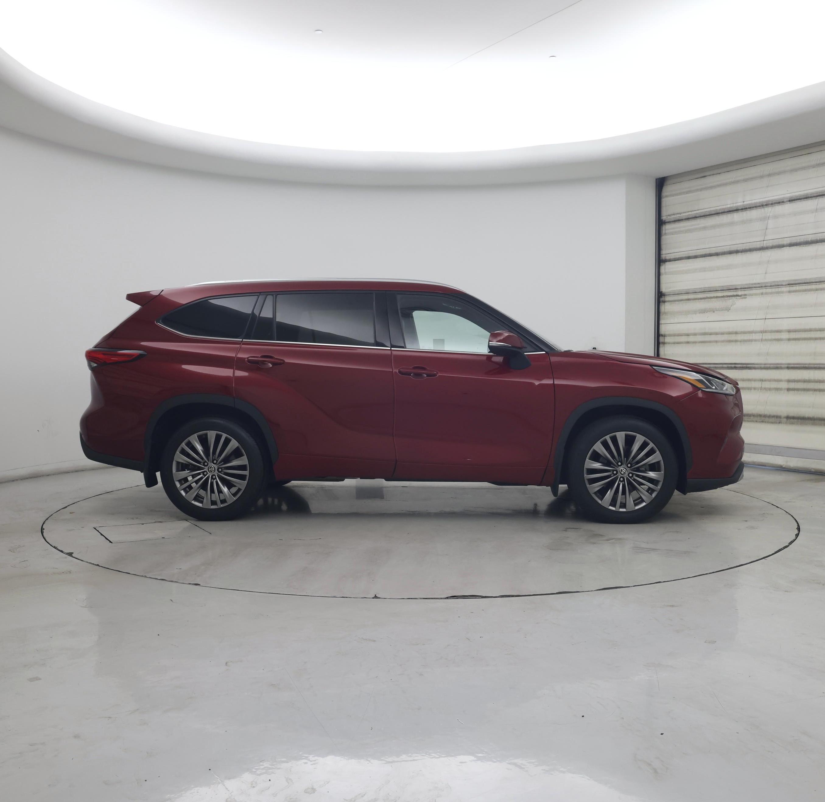 Thumbnail: 2020 Toyota Highlander - 7