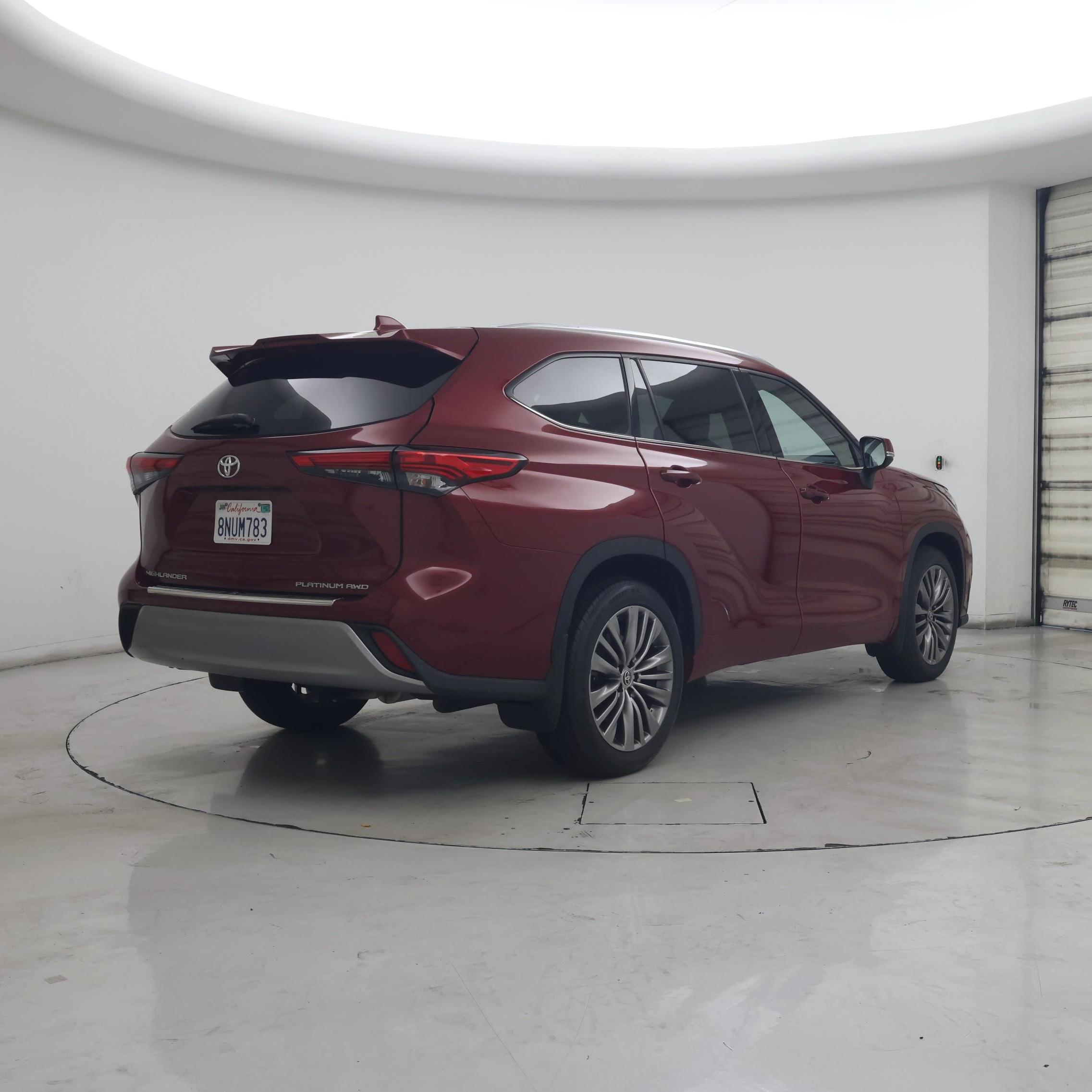 Thumbnail: 2020 Toyota Highlander - 8
