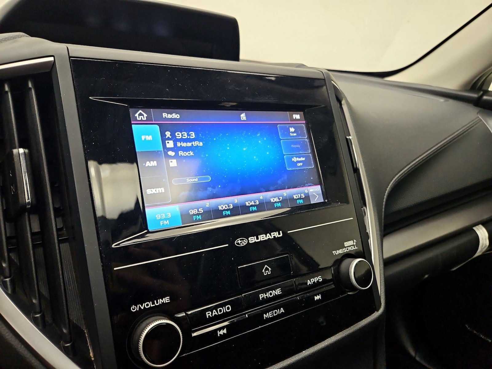 2024 Subaru Forester Premium - Photo 16