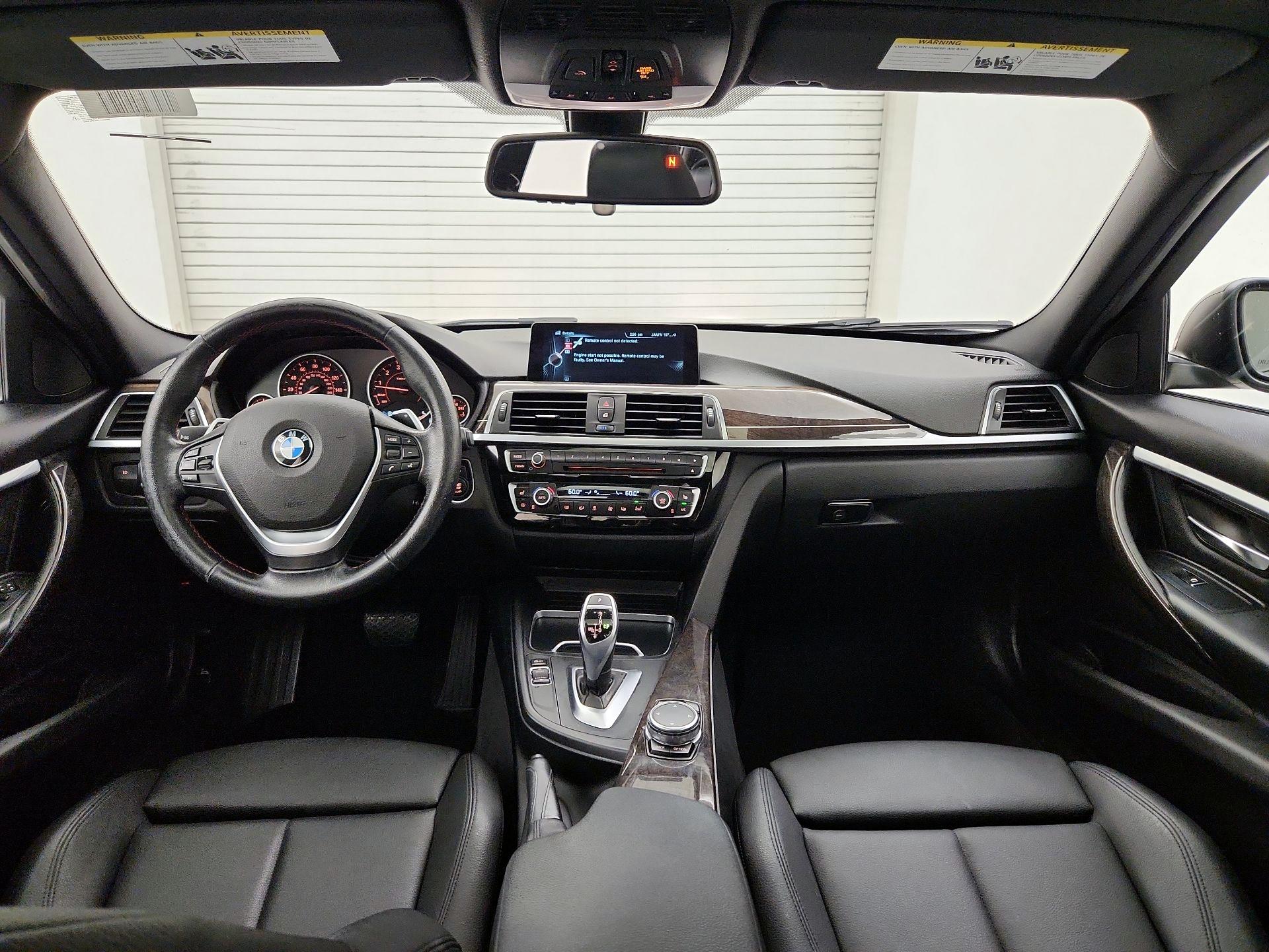 Thumbnail: 2016 BMW 3 Series - 9