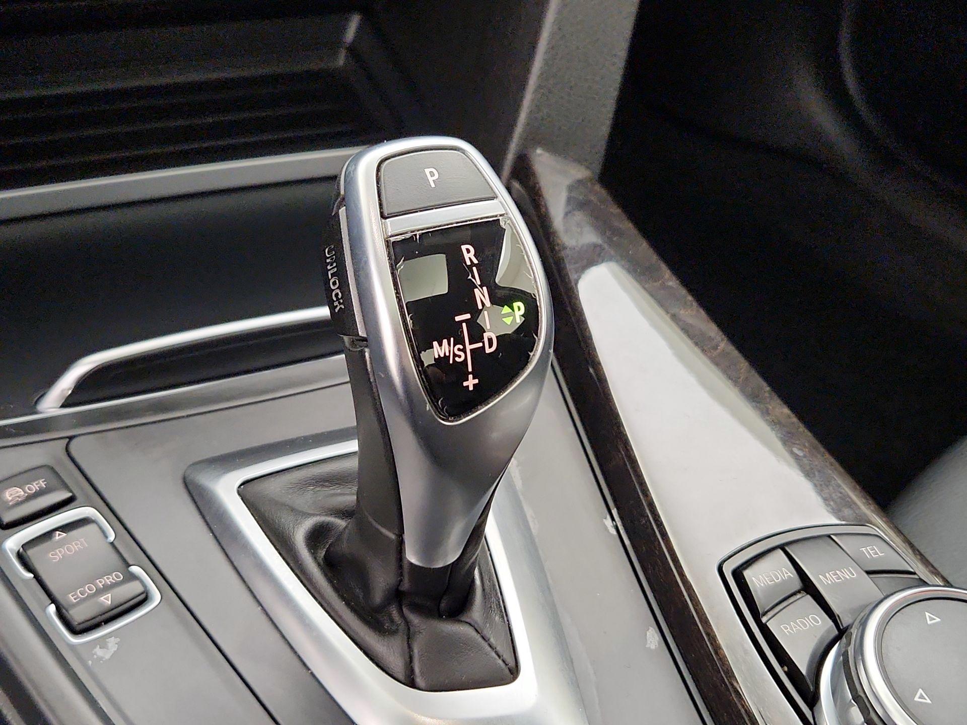 Thumbnail: 2016 BMW 3 Series - 17
