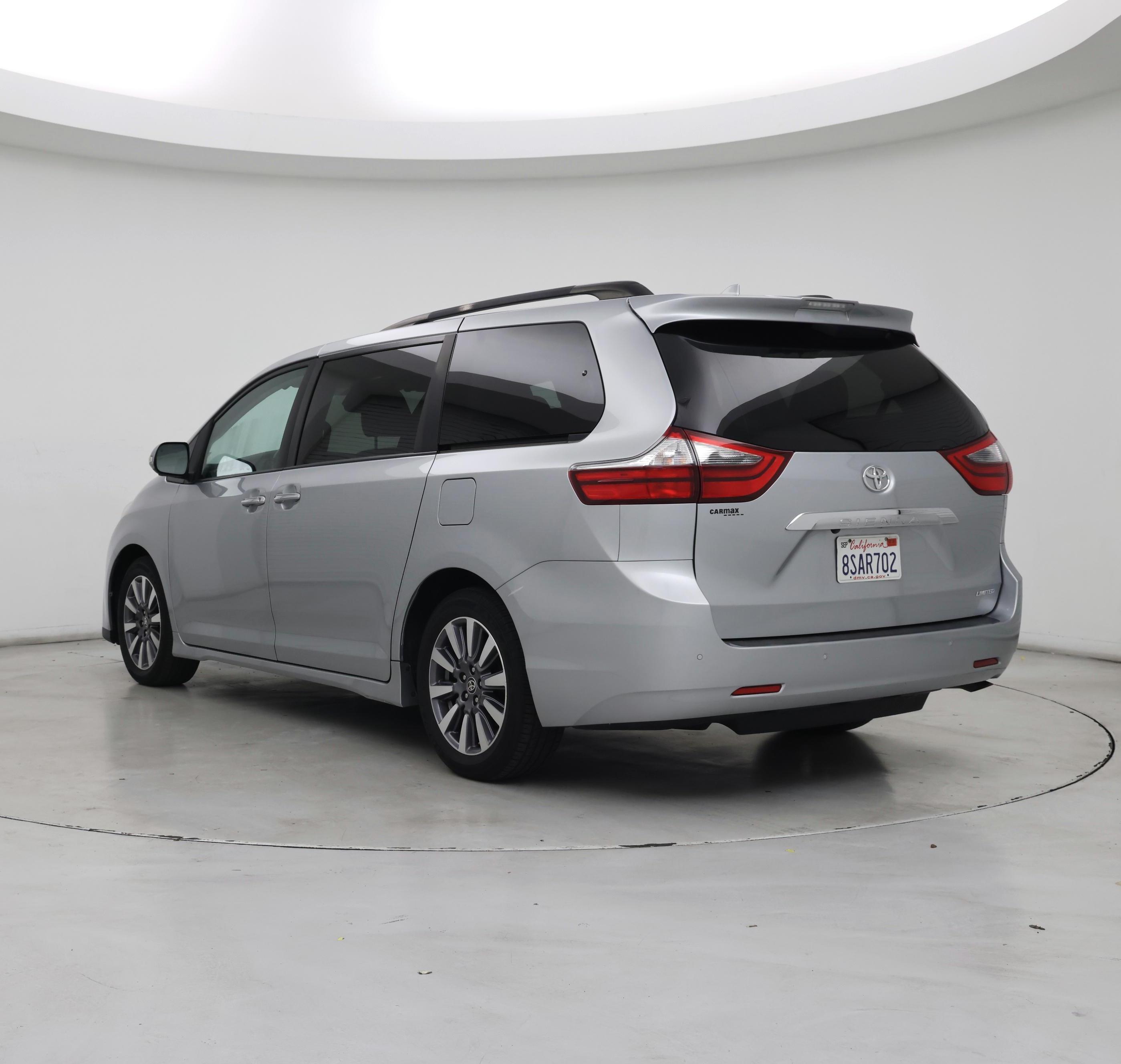 Thumbnail: 2020 Toyota Sienna - 2