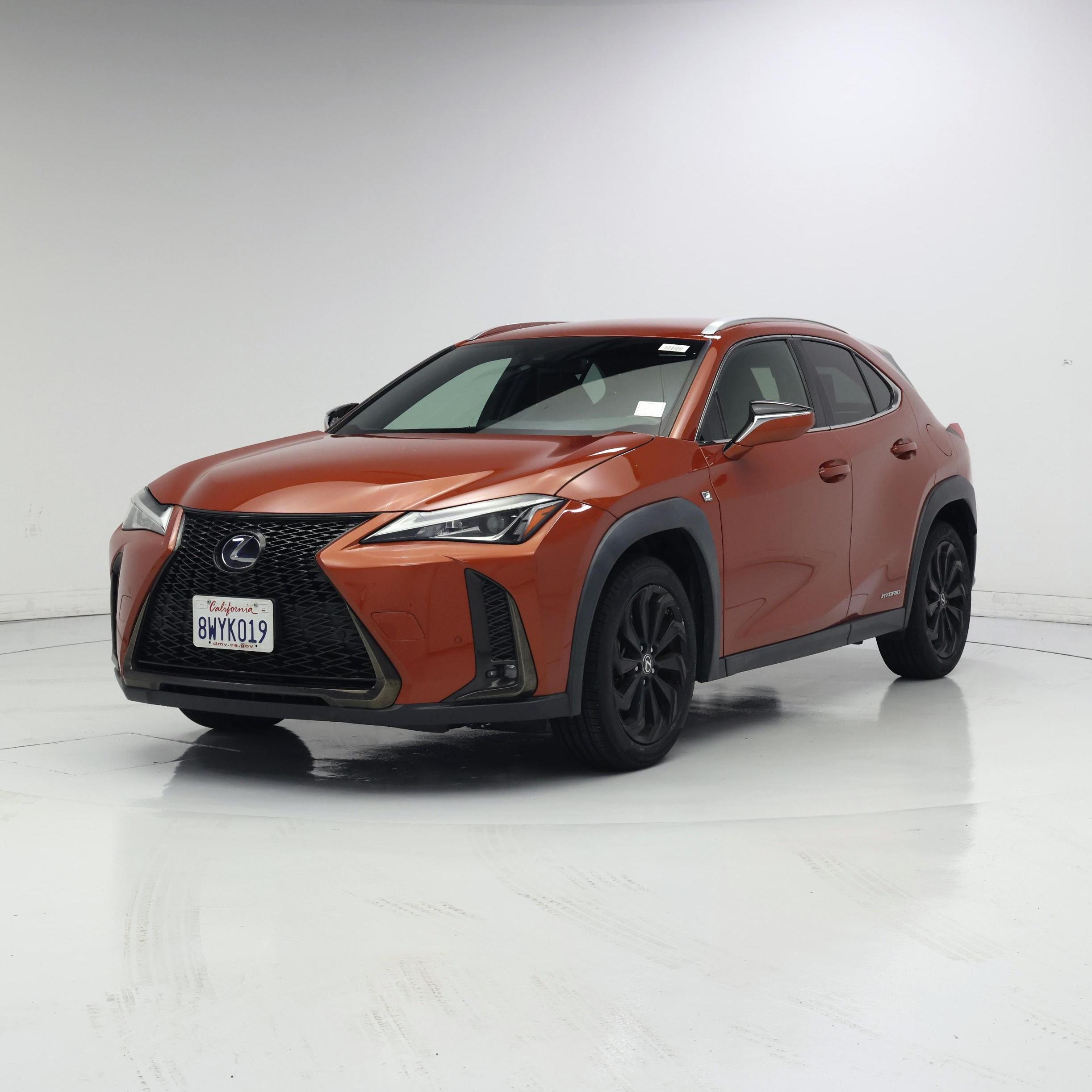 Thumbnail: 2021 Lexus UX - 4