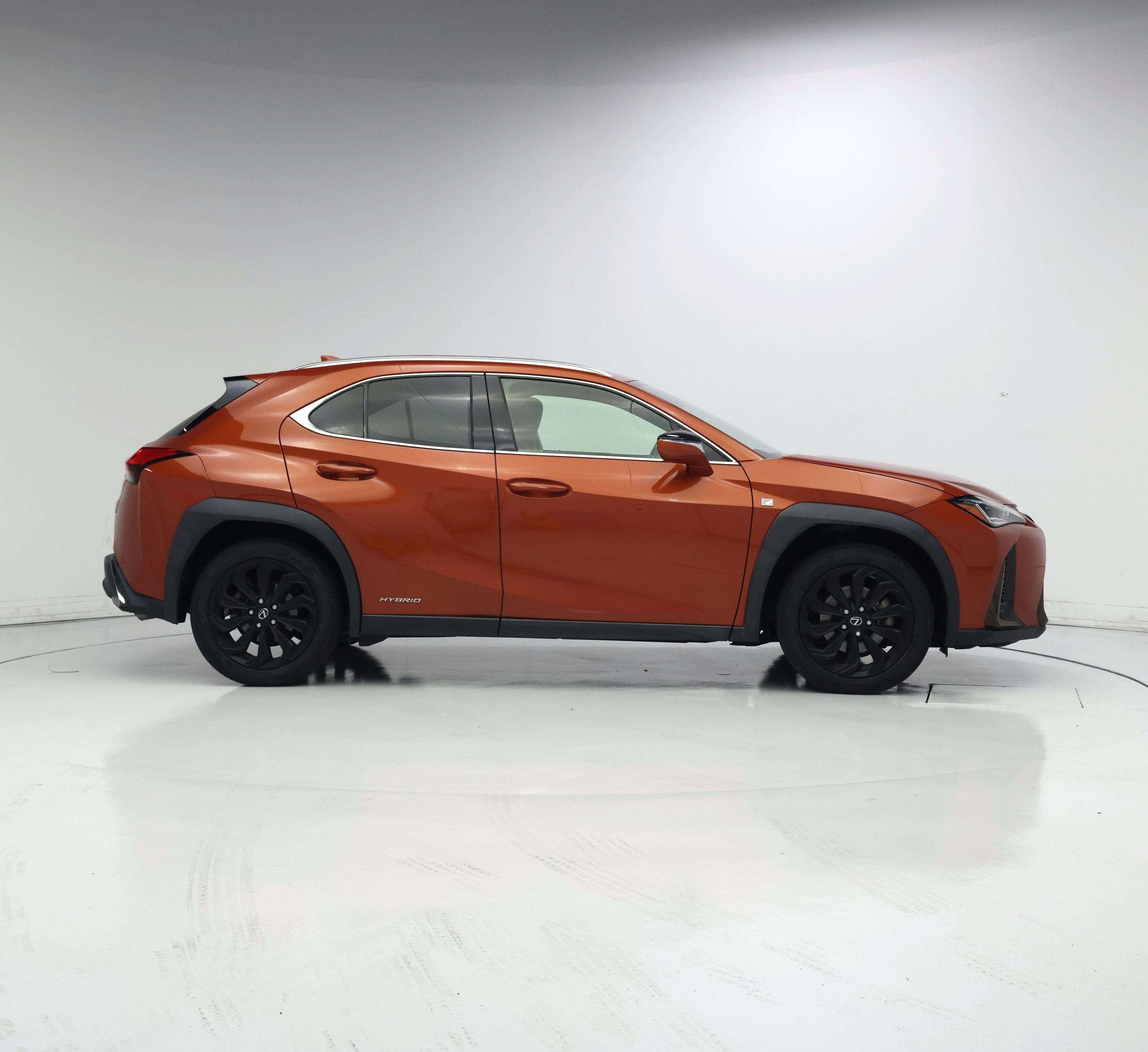 Thumbnail: 2021 Lexus UX - 7
