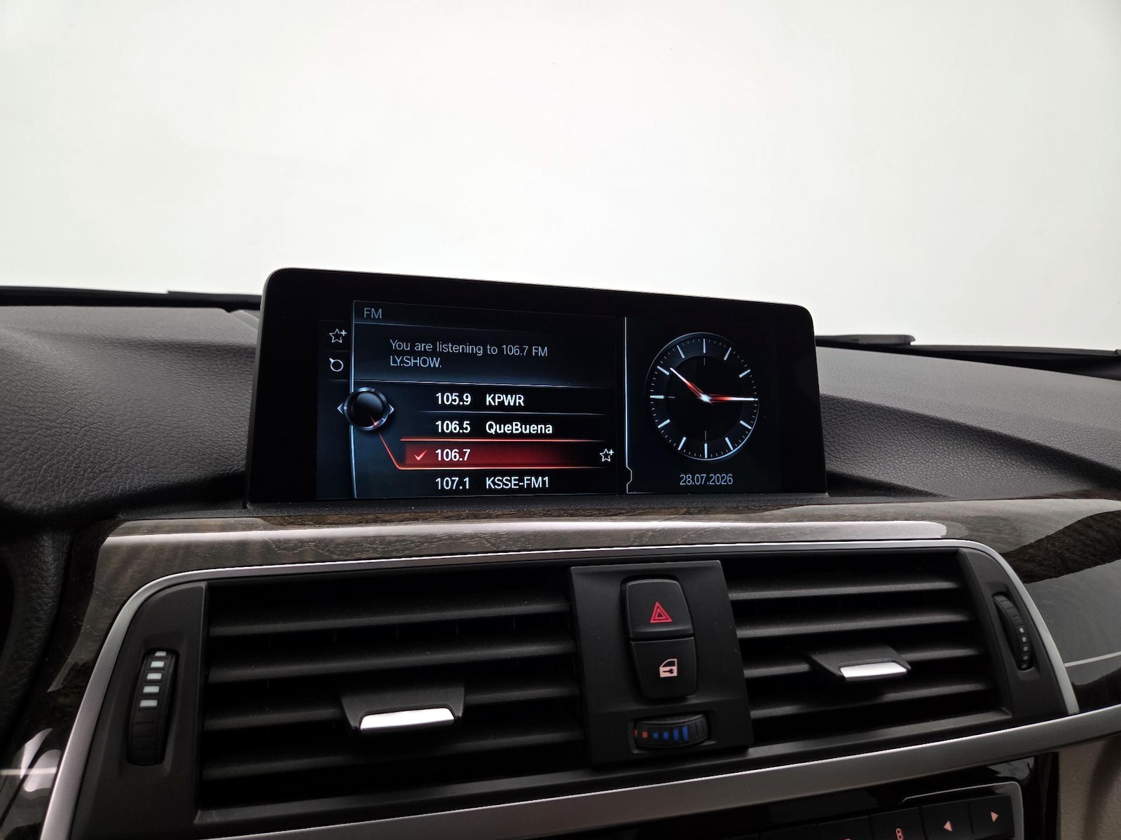 2017 BMW 3 Series 330i - Photo 17