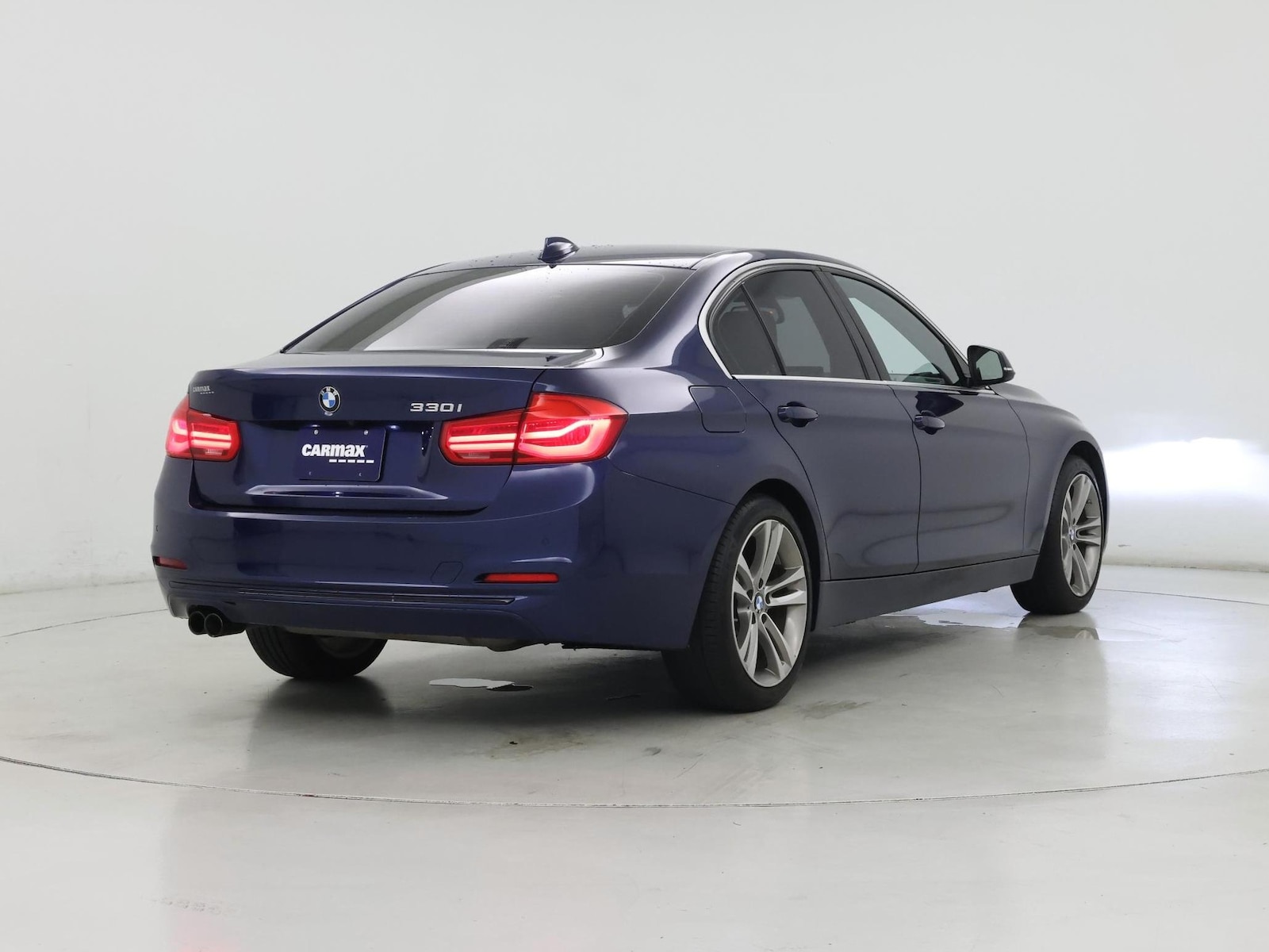 2017 BMW 3 Series 330i - Photo 9