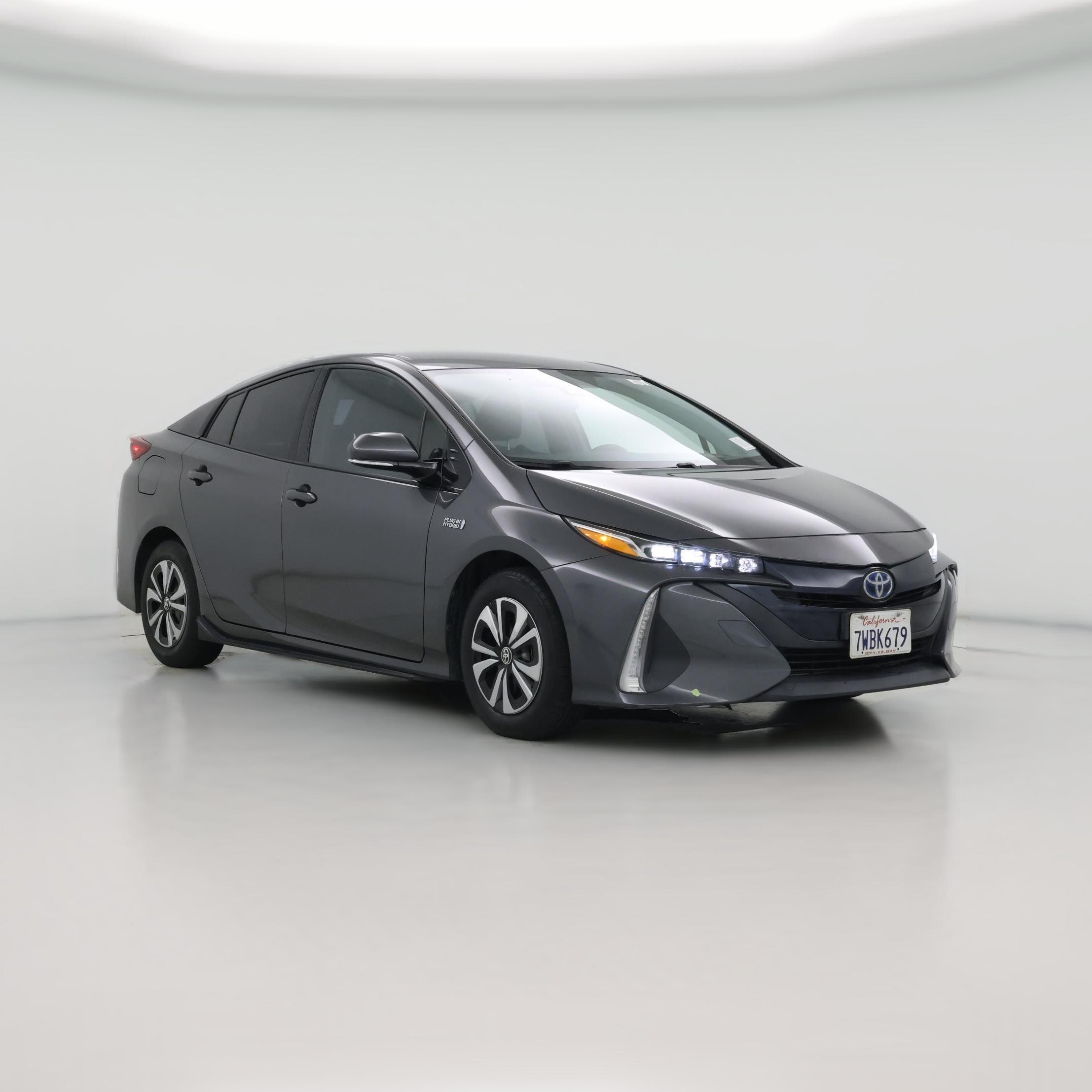 Thumbnail: 2017 Toyota Prius Prime - 1