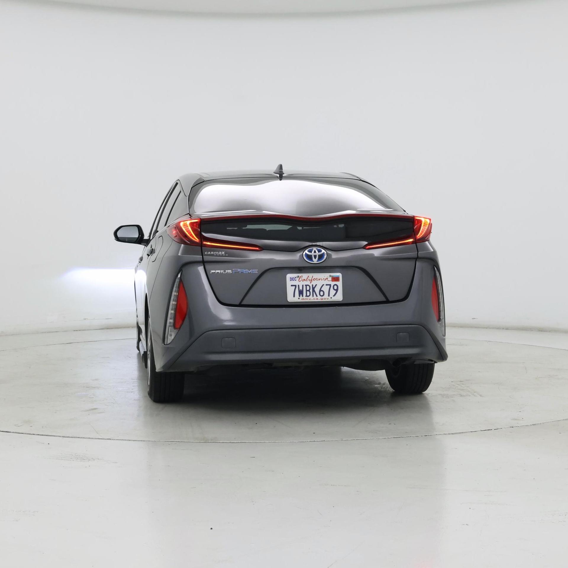 Thumbnail: 2017 Toyota Prius Prime - 6