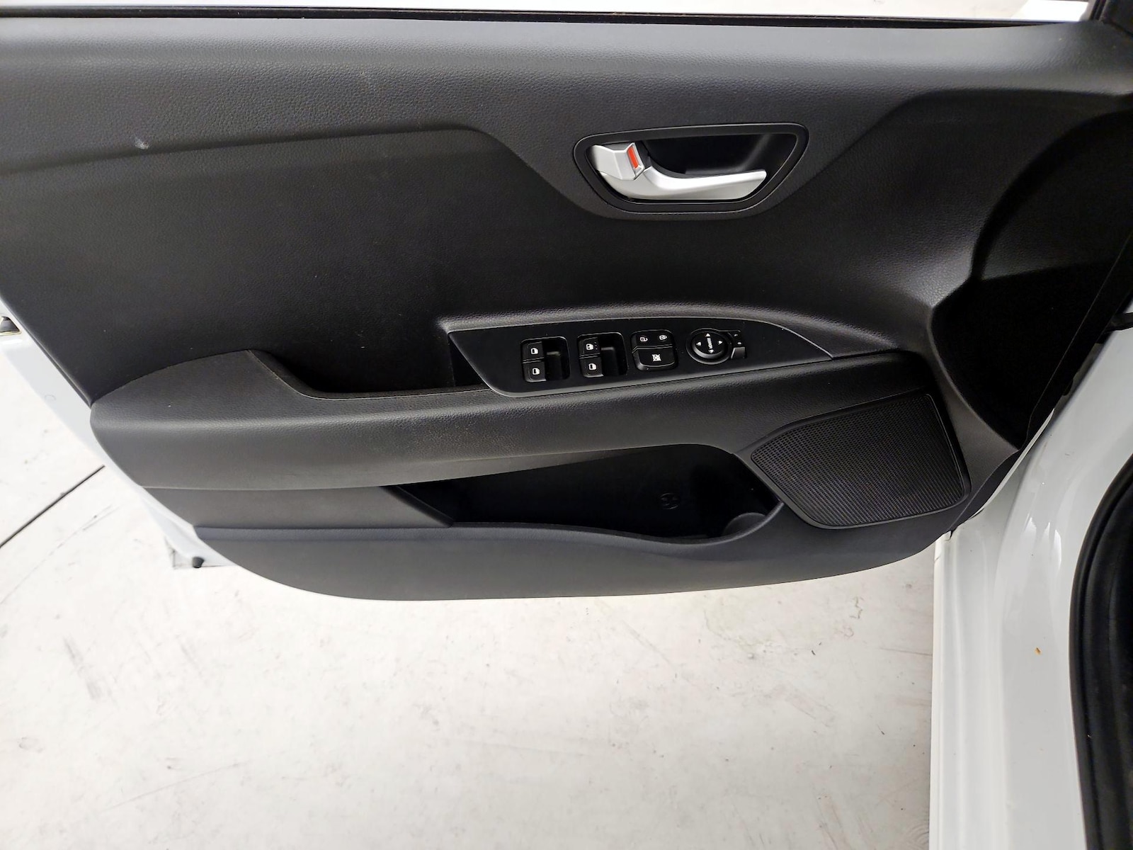 2019 Kia RIO LX - Photo 13