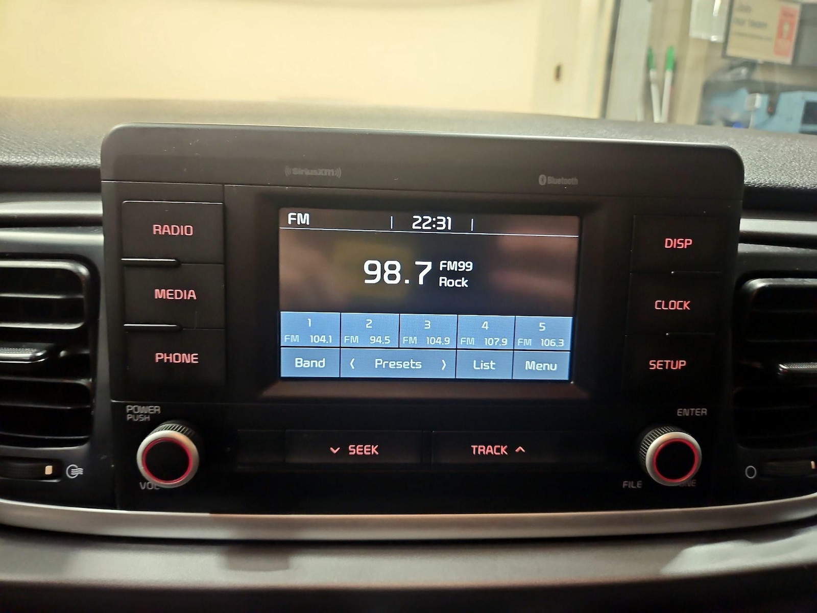 2019 Kia RIO LX - Photo 16