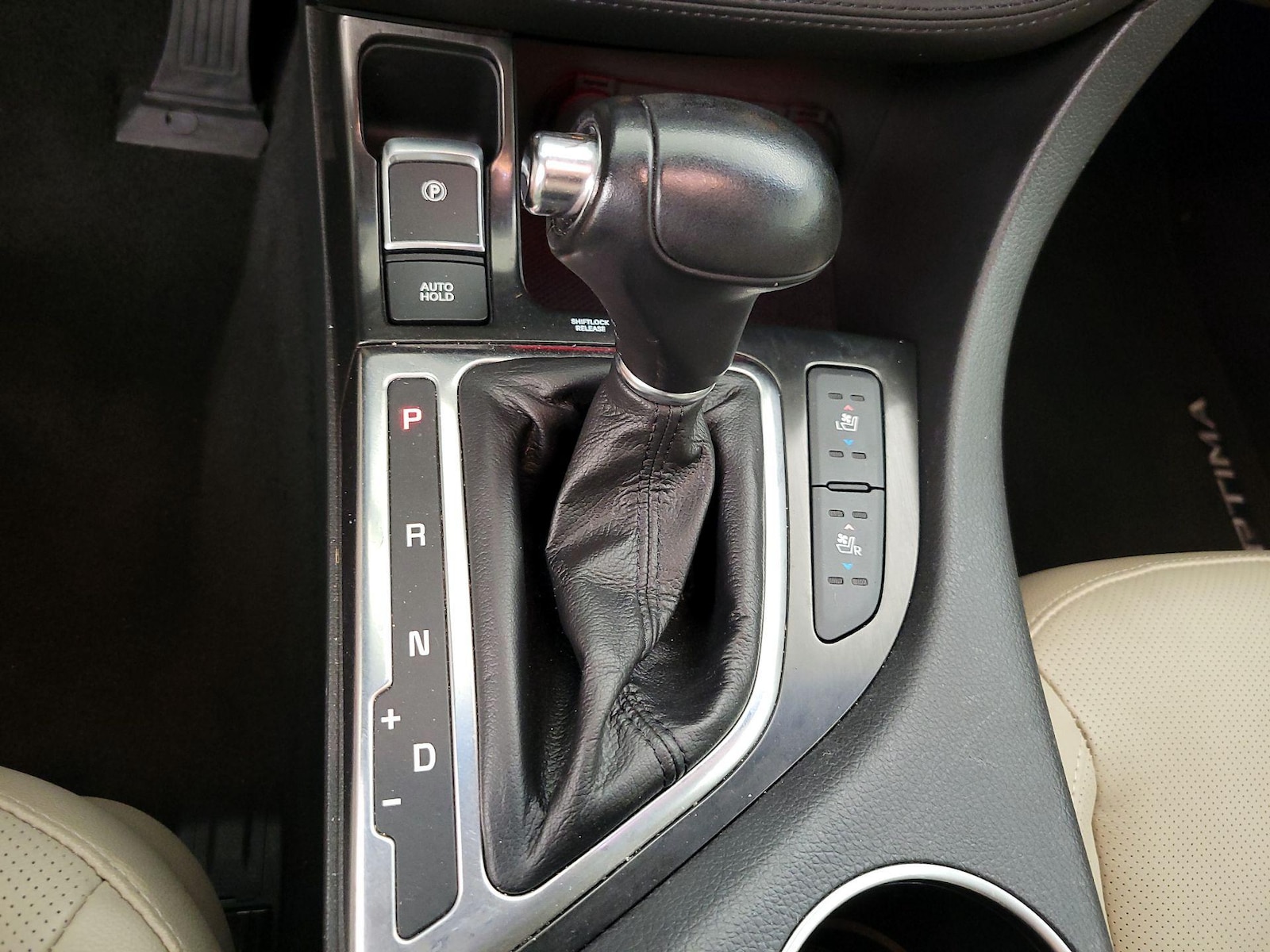 2015 Kia Optima EX Hybrid - Photo 19