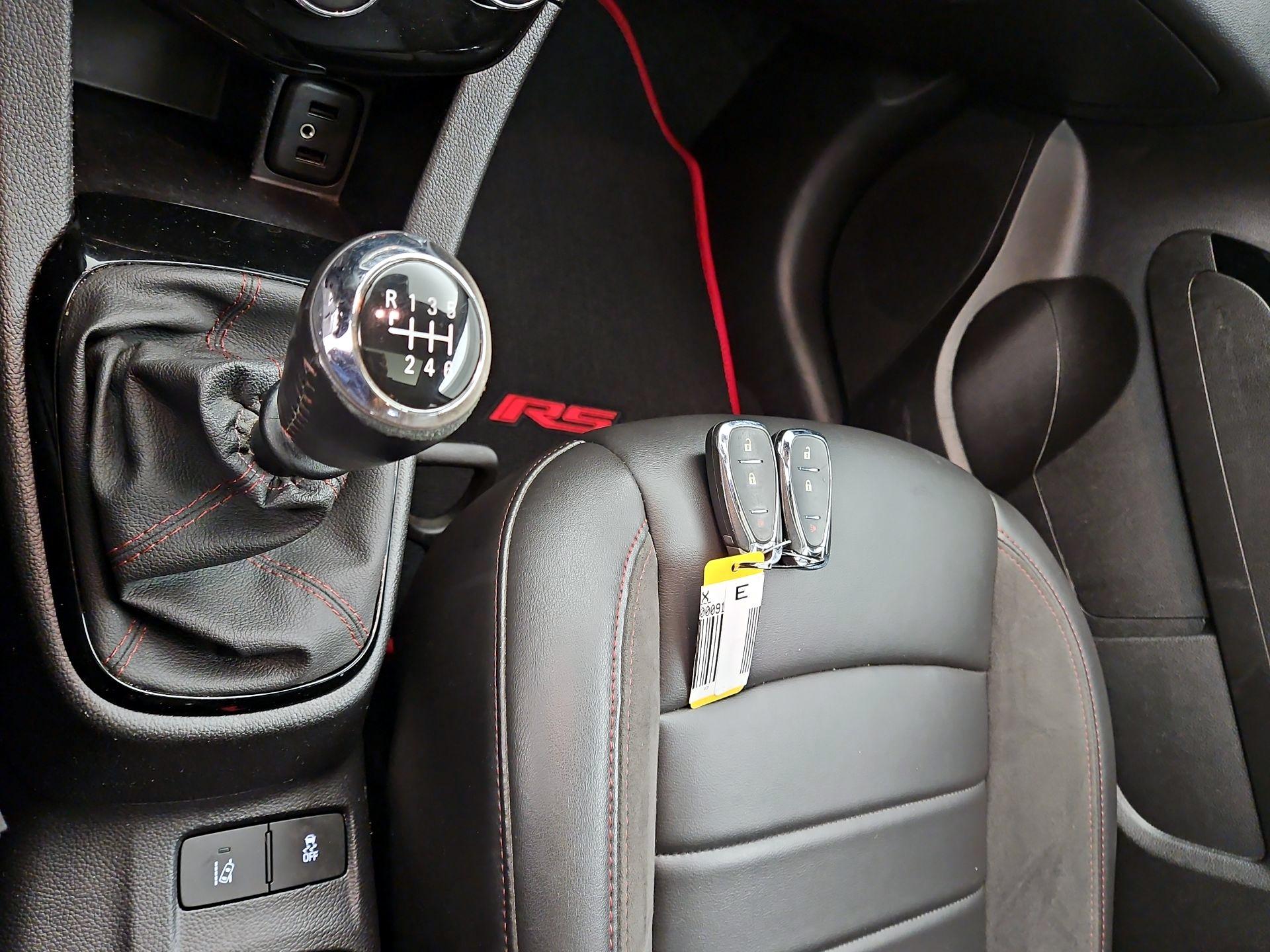 Thumbnail: 2017 Chevrolet Sonic - 17