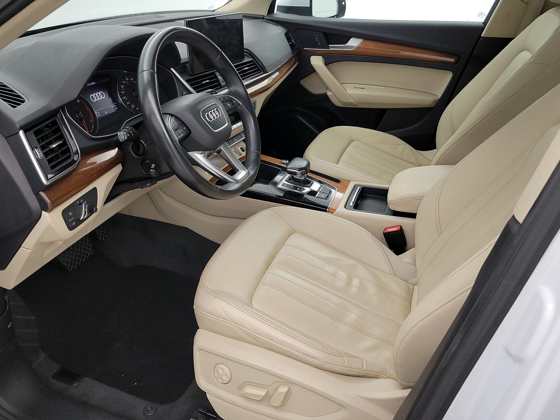 Thumbnail: 2022 Audi Q5 - 11