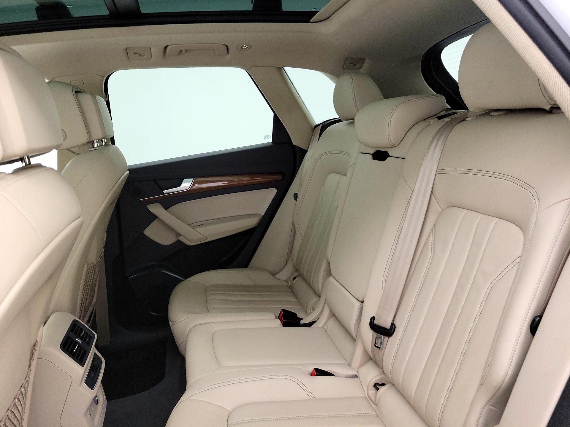 Thumbnail: 2022 Audi Q5 - 20