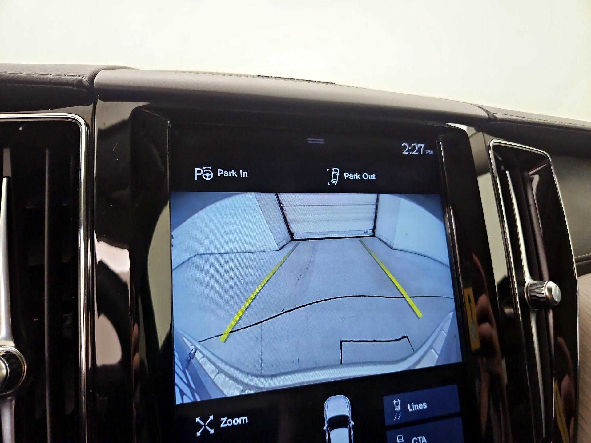 Thumbnail: 2020 Volvo XC60 - 14