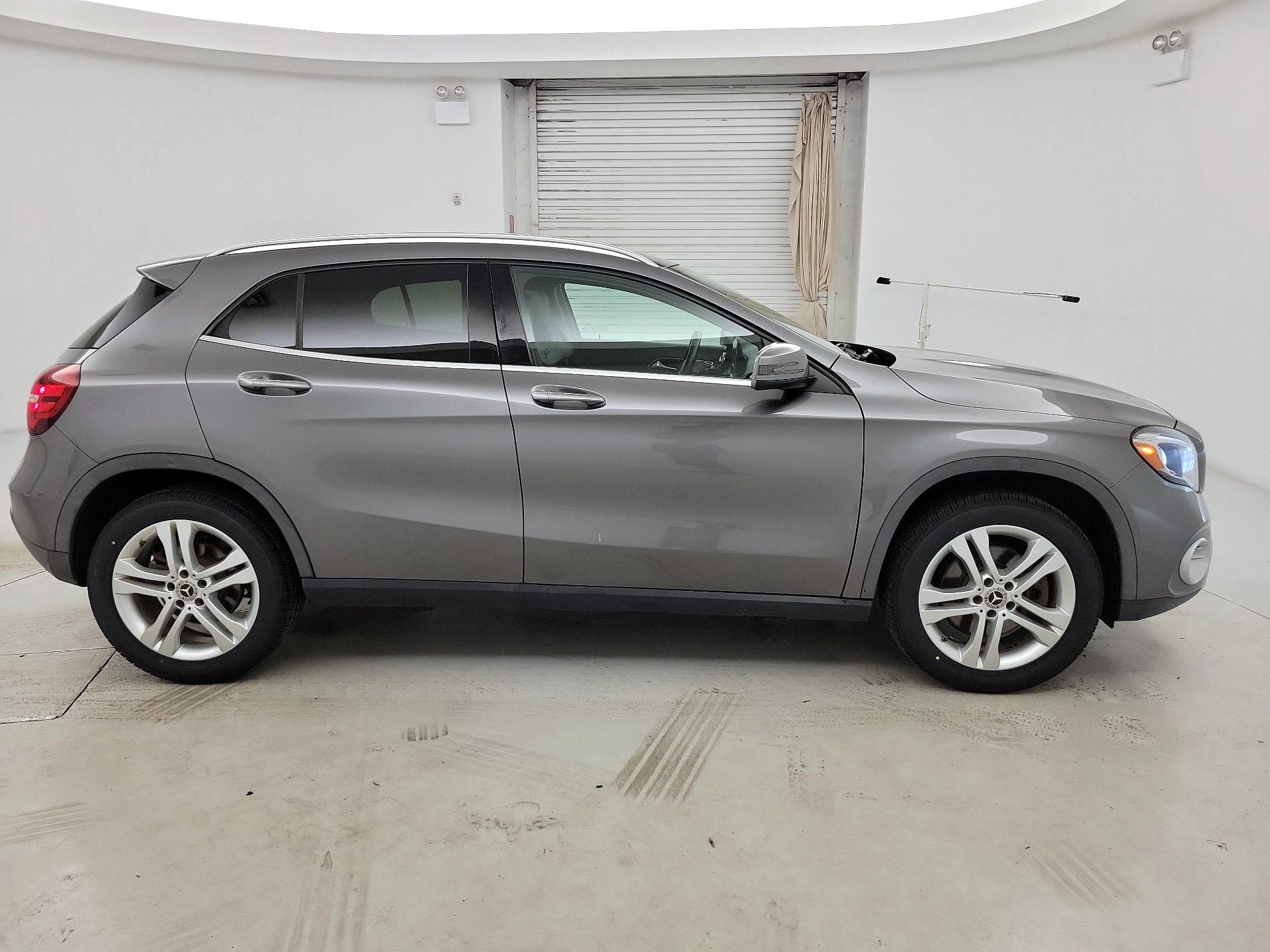 Thumbnail: 2020 Mercedes-Benz GLA - 4